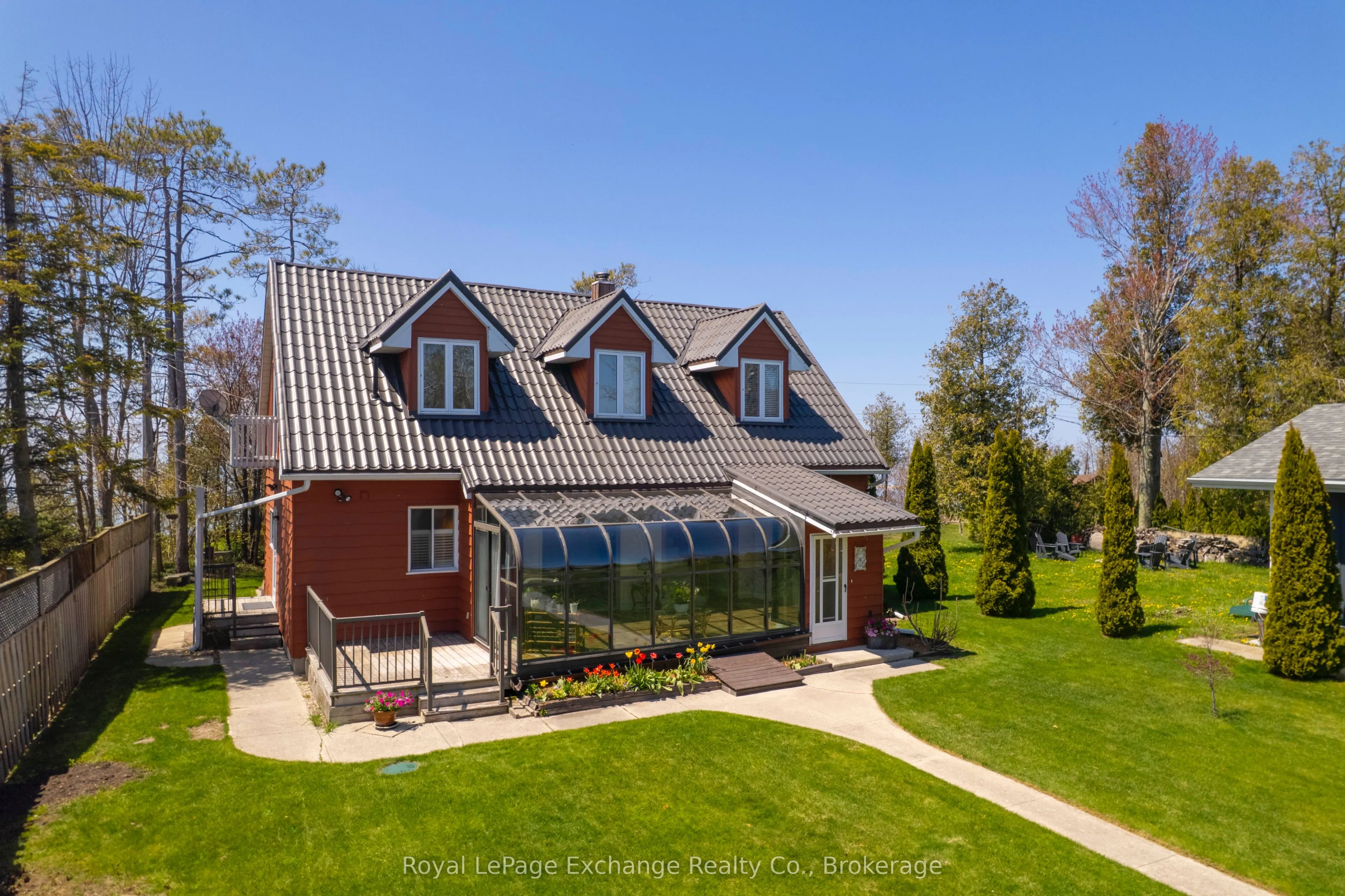 185 Huron Road