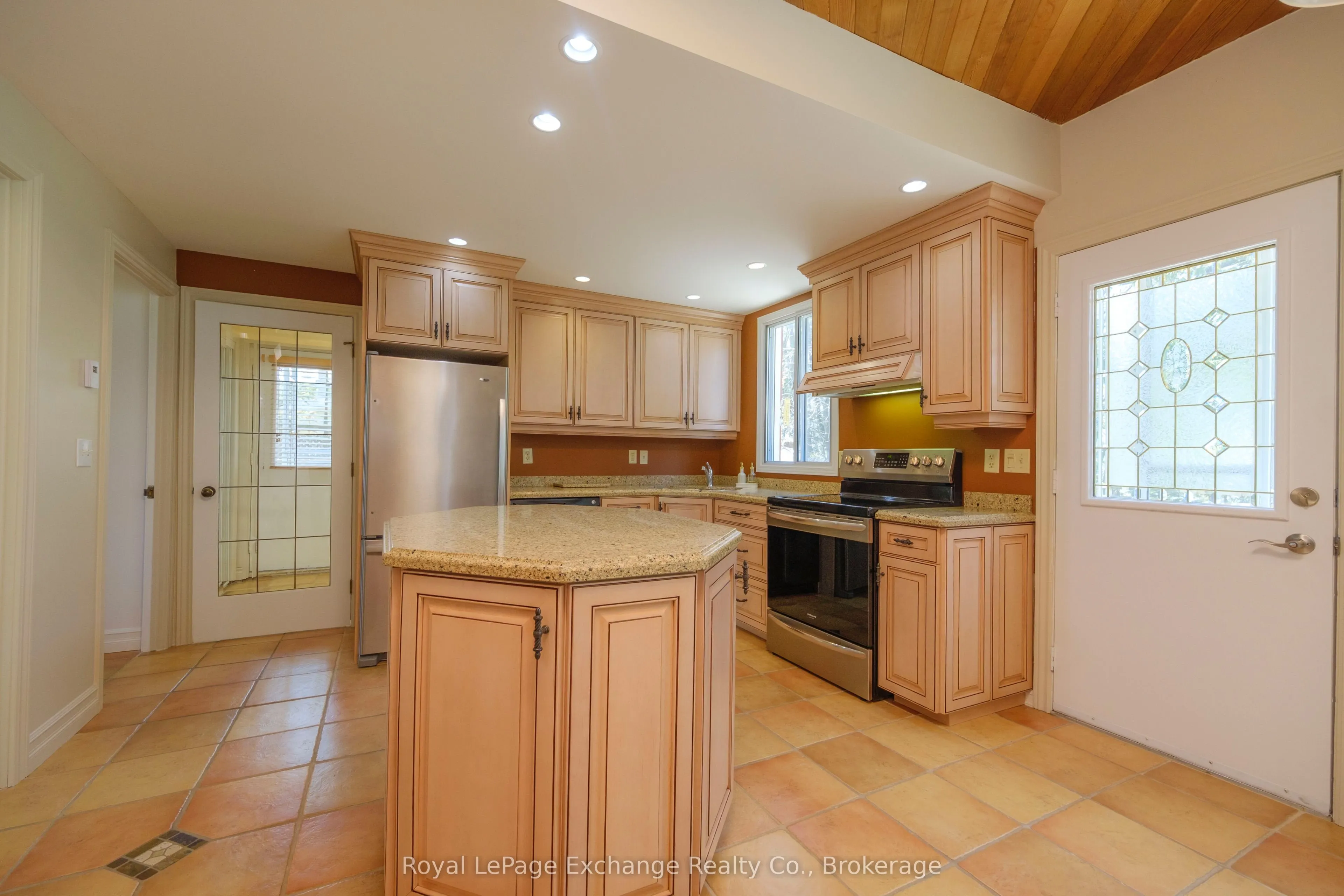 185 Huron Road