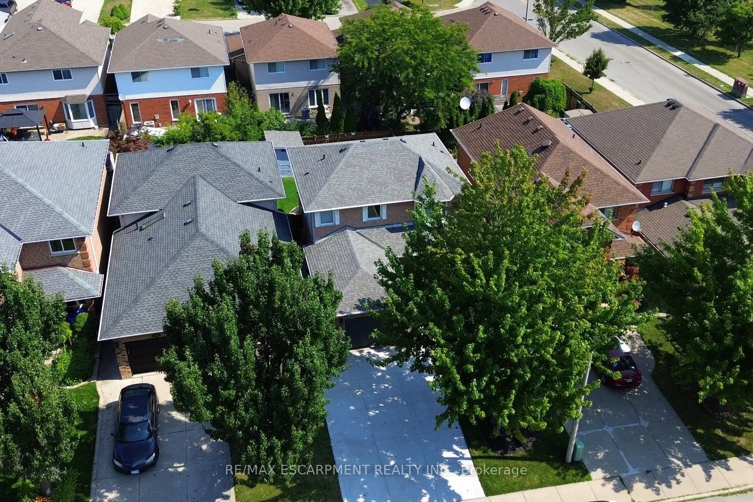 11 Jacqueline Boulevard