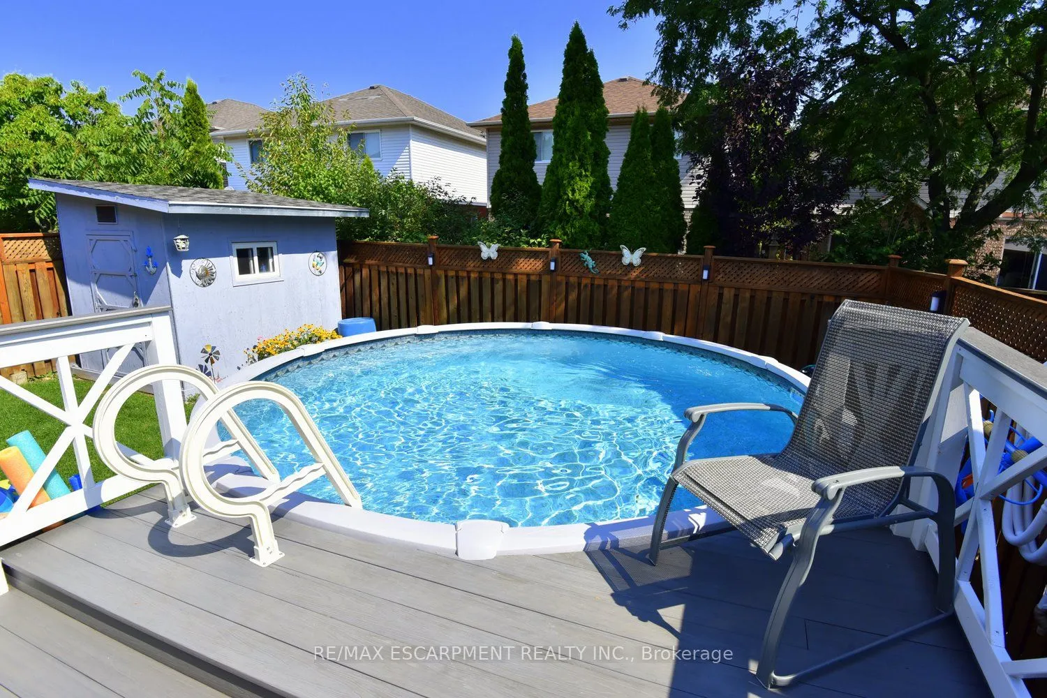 11 Jacqueline Boulevard