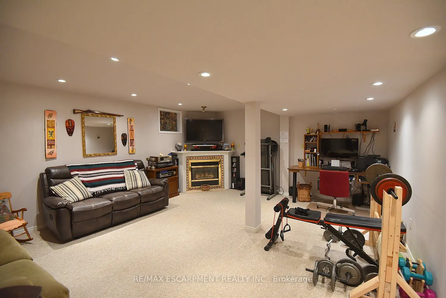 11 Jacqueline Boulevard