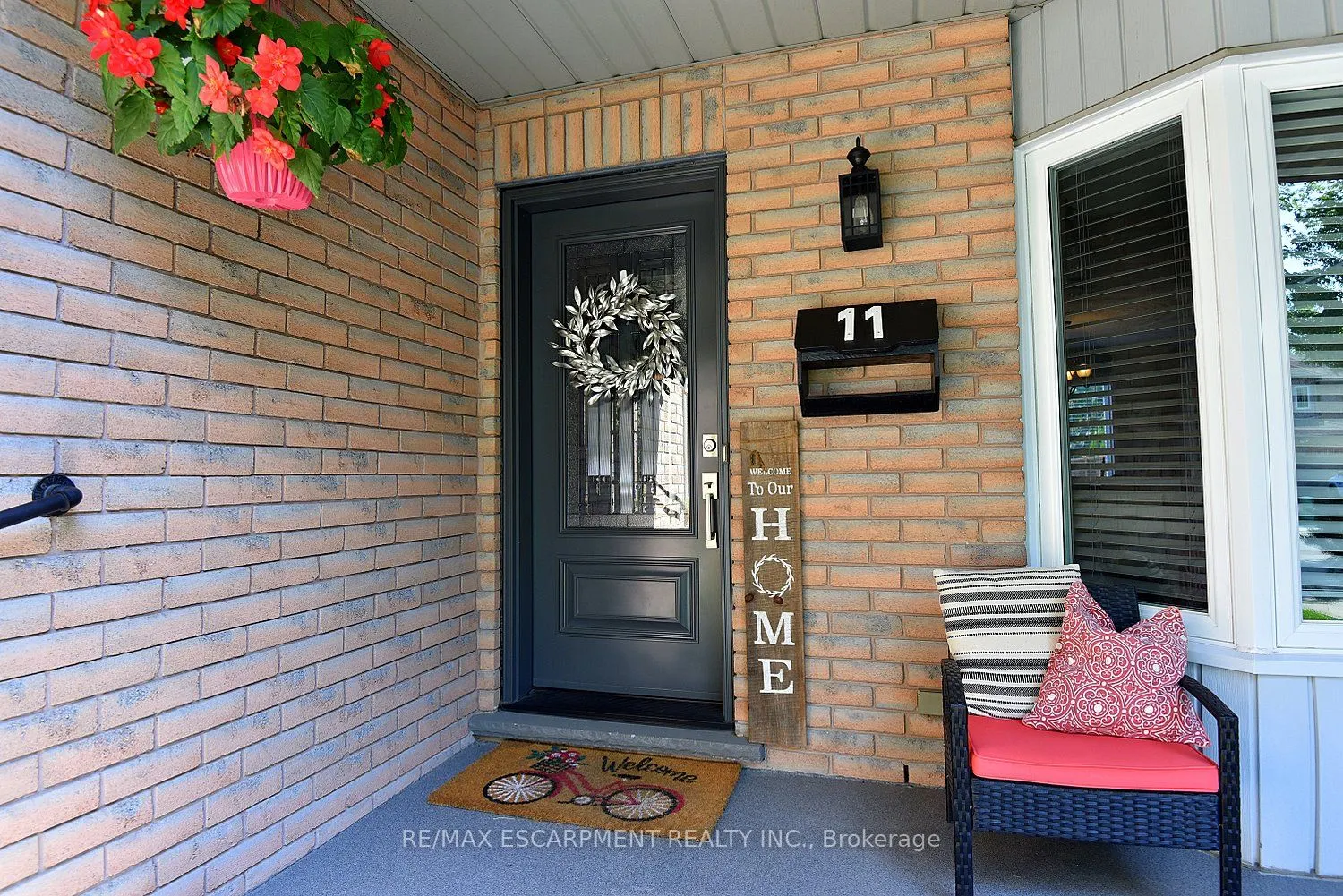 11 Jacqueline Boulevard