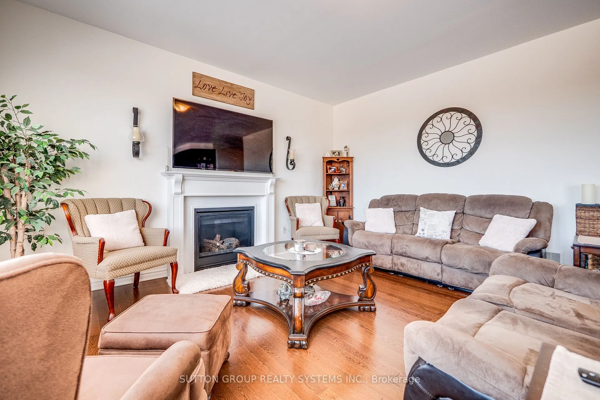 63 Wannamaker Crescent