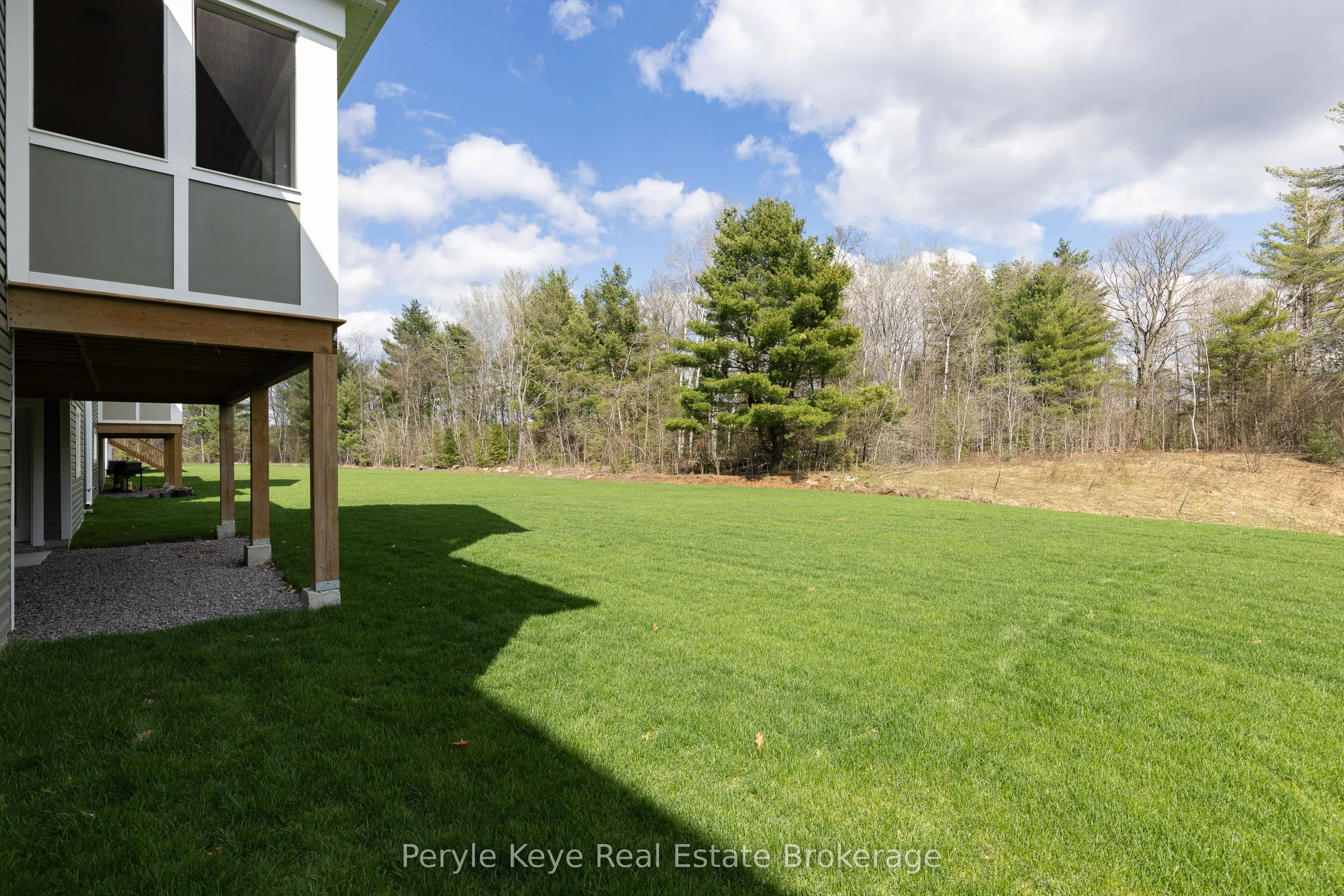 30 Dyer Crescent