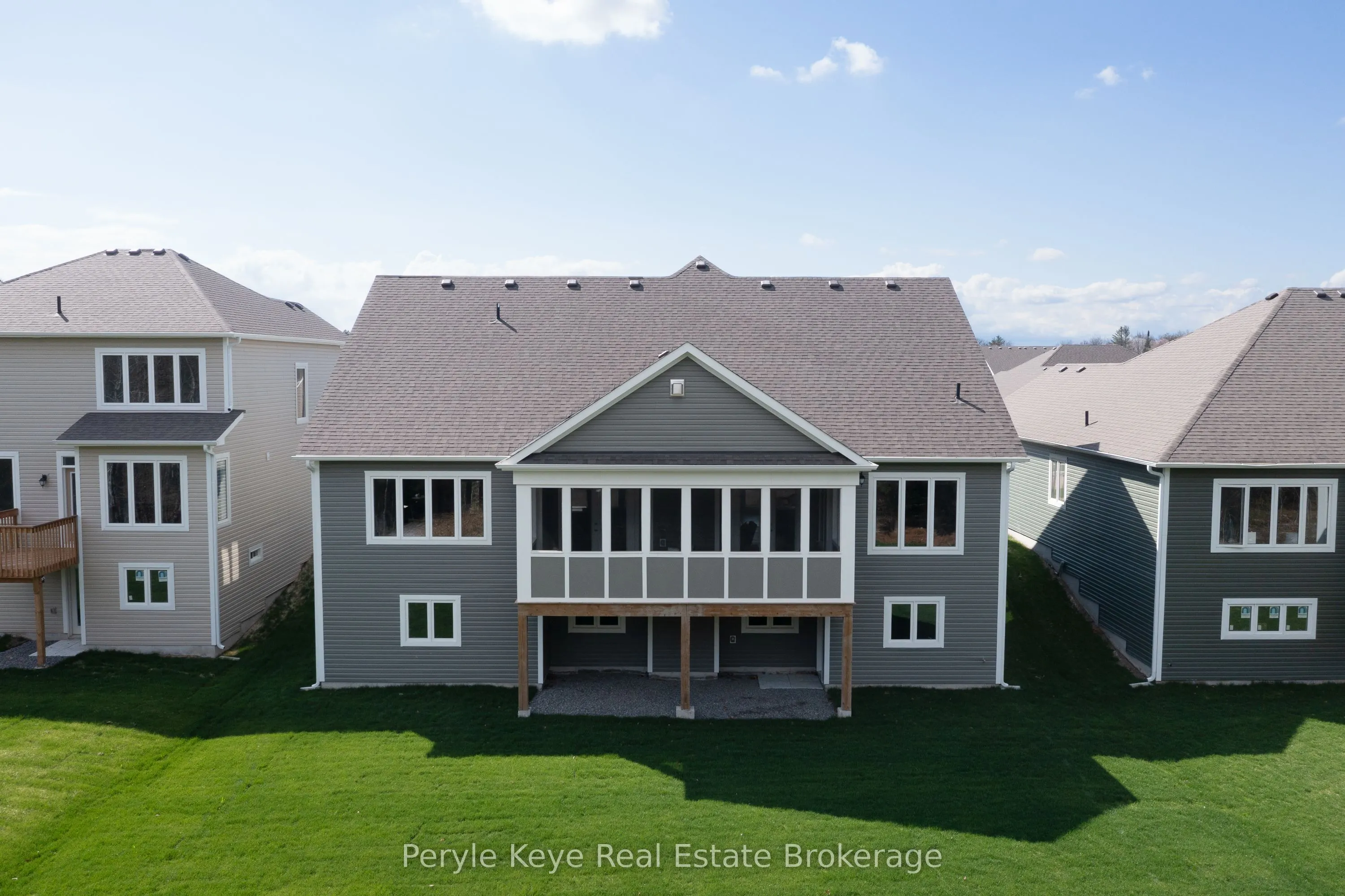 30 Dyer Crescent