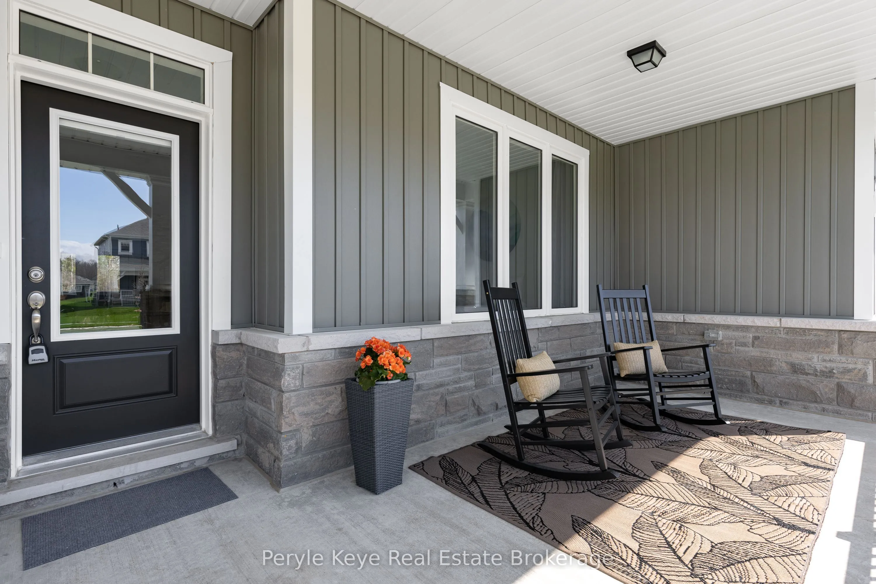 30 Dyer Crescent