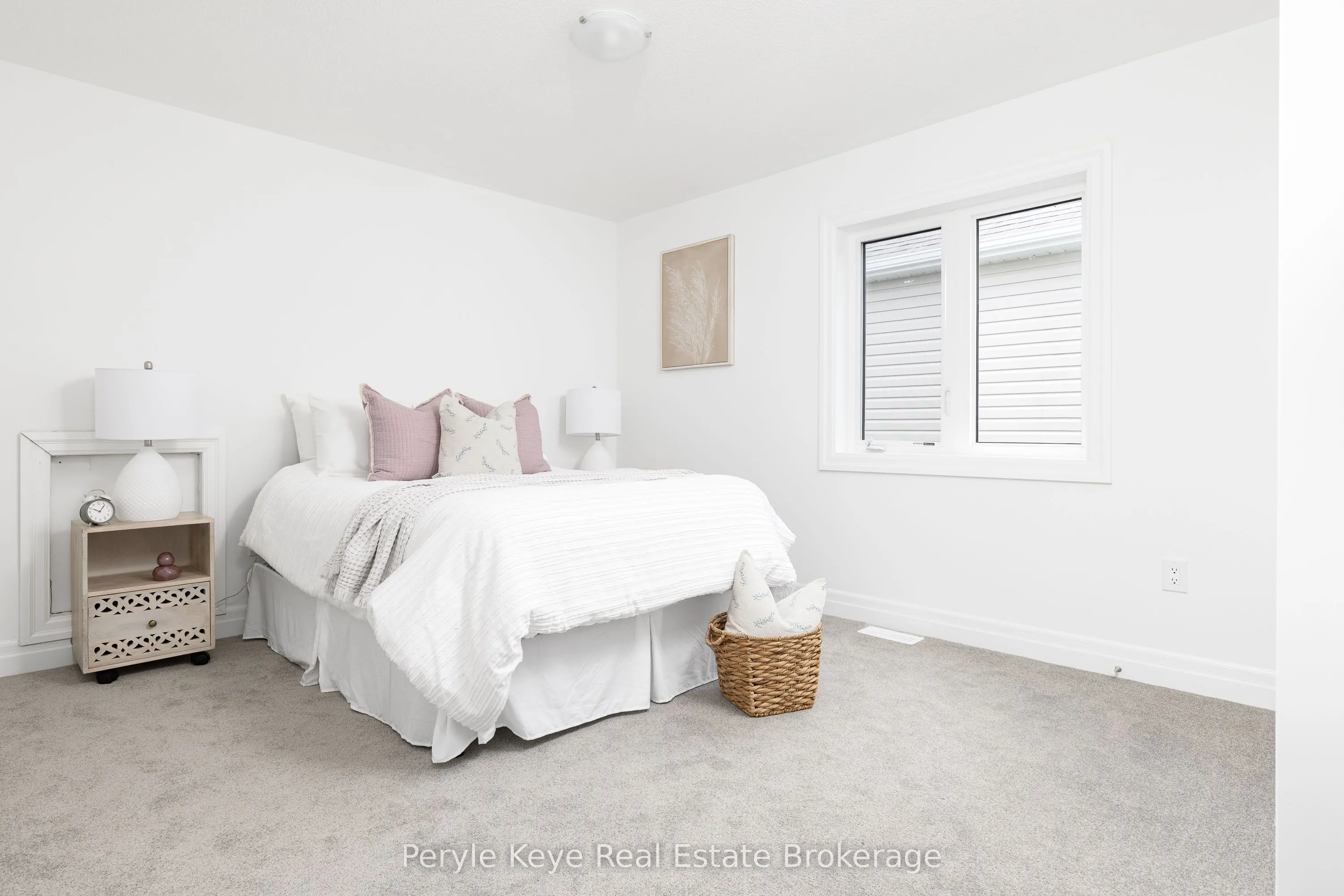 30 Dyer Crescent