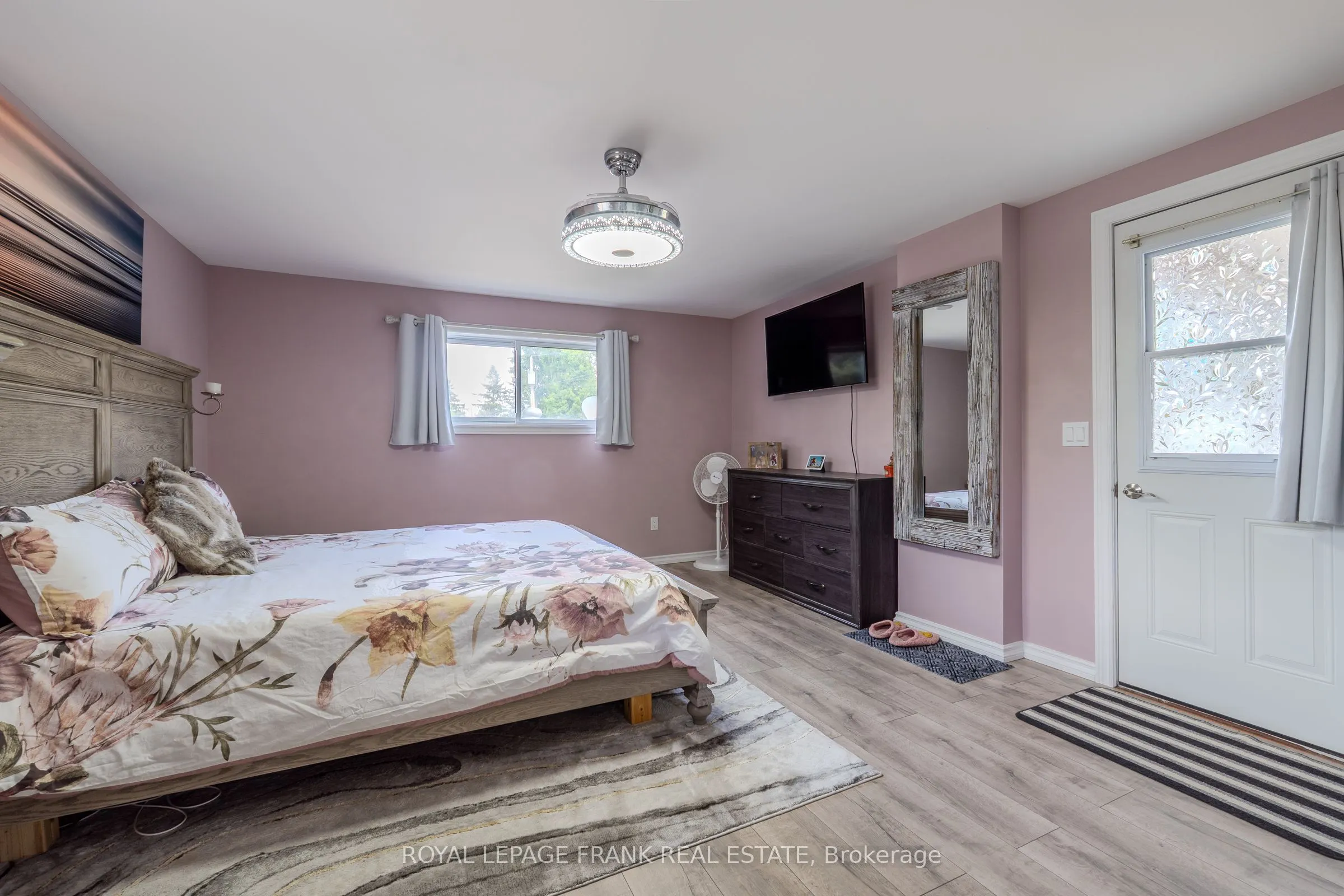 10 Fenelon Way