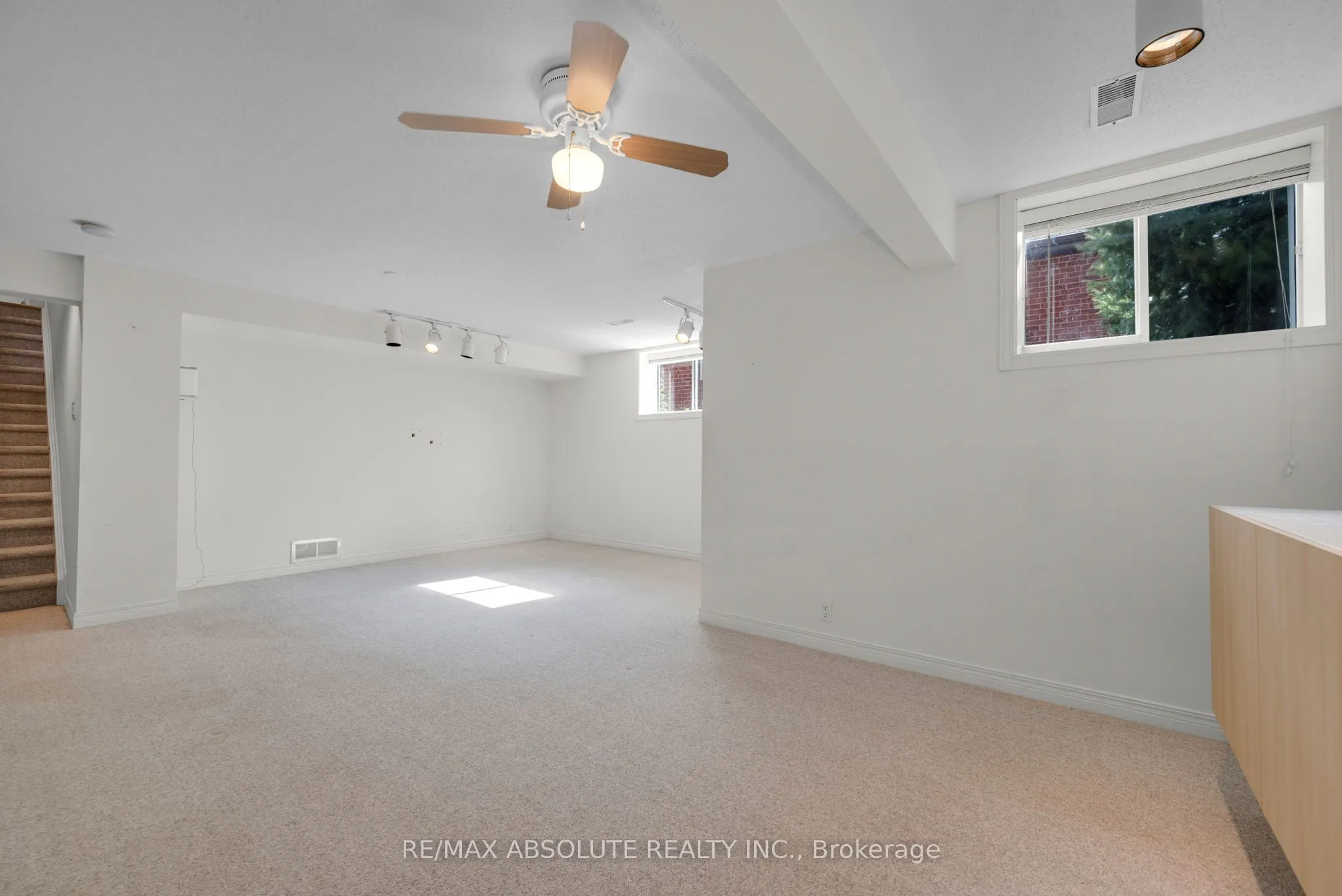 87 WATERTHRUSH Crescent