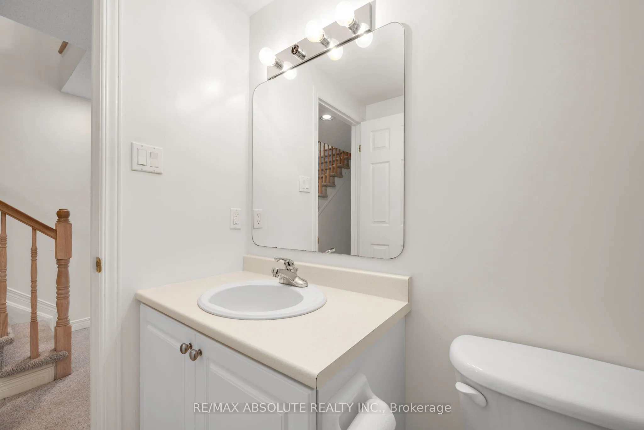 87 WATERTHRUSH Crescent
