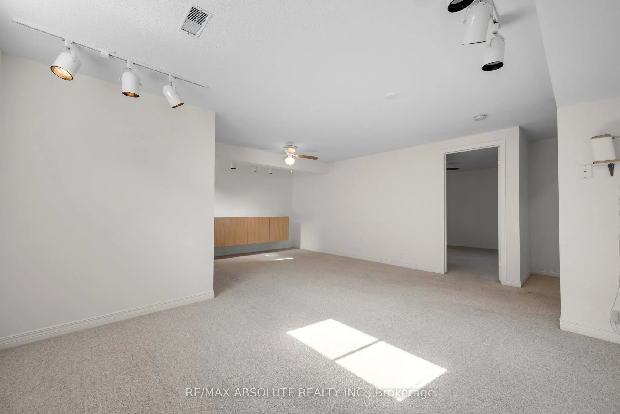 87 WATERTHRUSH Crescent