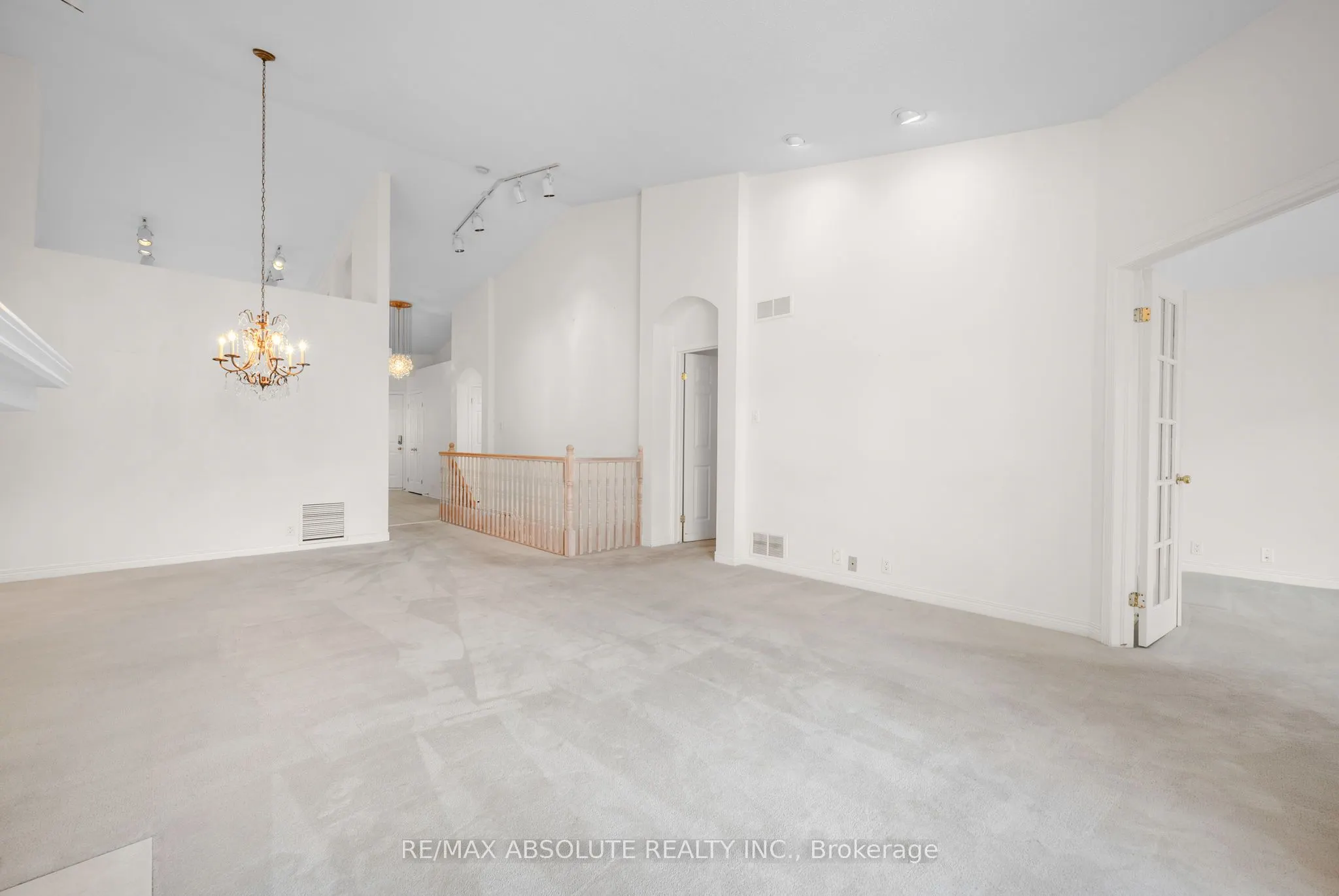 87 WATERTHRUSH Crescent
