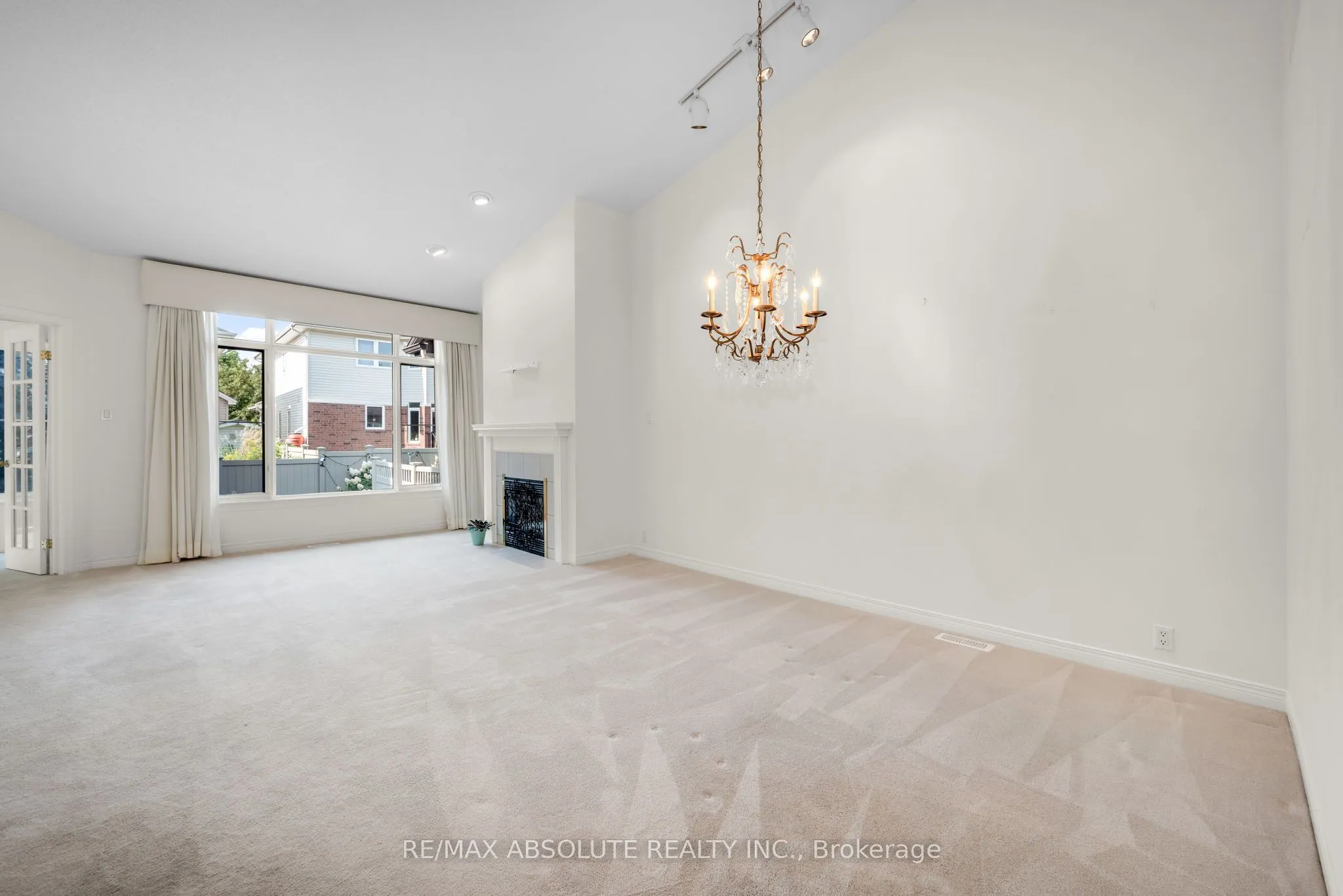 87 WATERTHRUSH Crescent