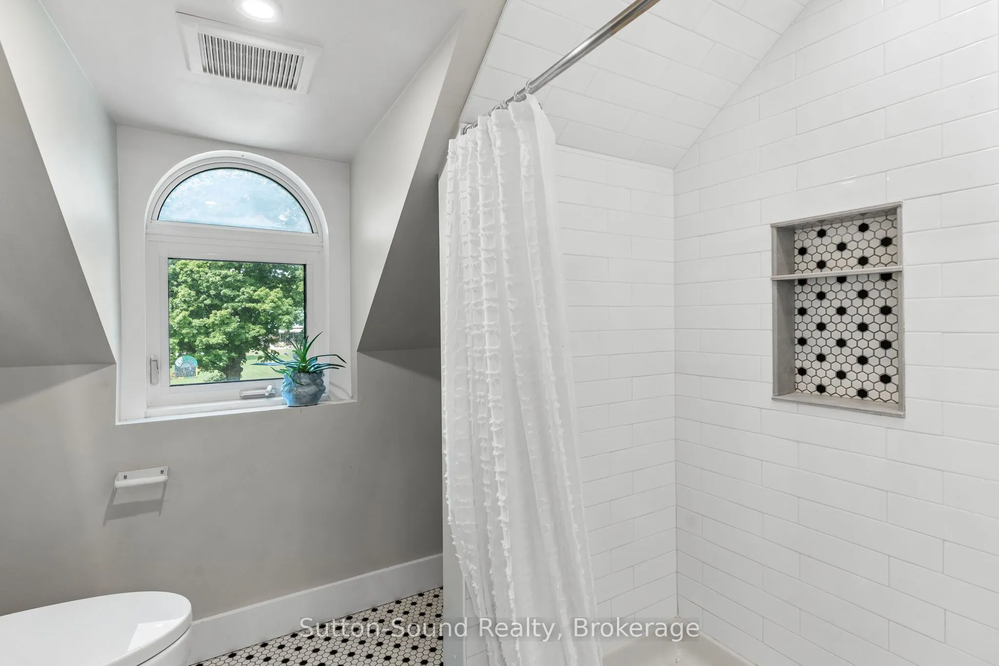 87 Meadowland Road