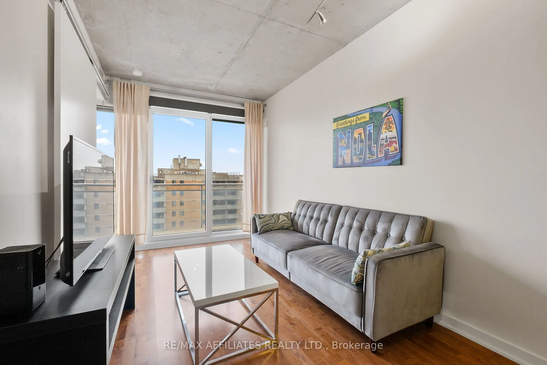 324 Laurier Avenue W, #1201