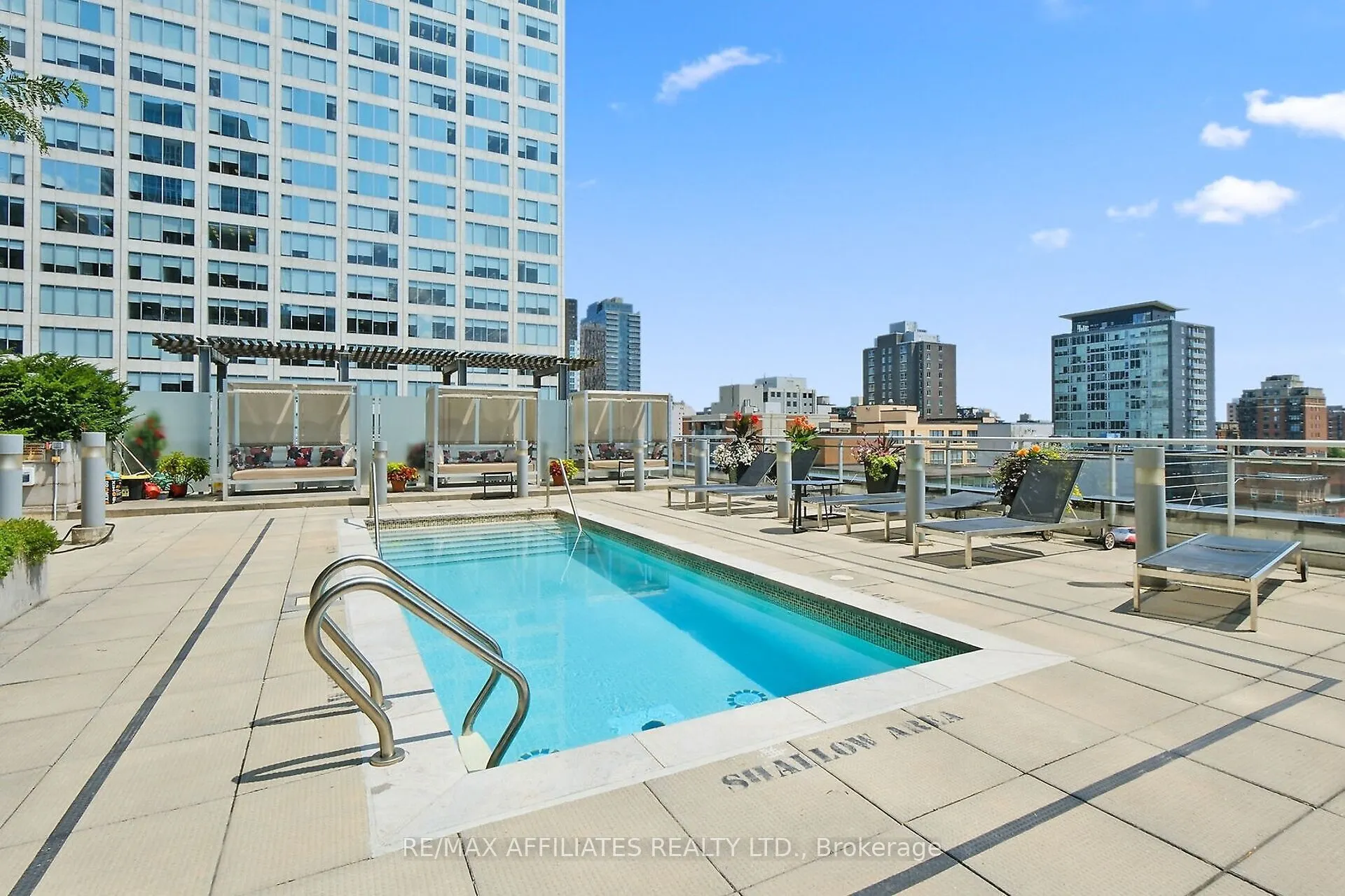 324 Laurier Avenue W, #1201
