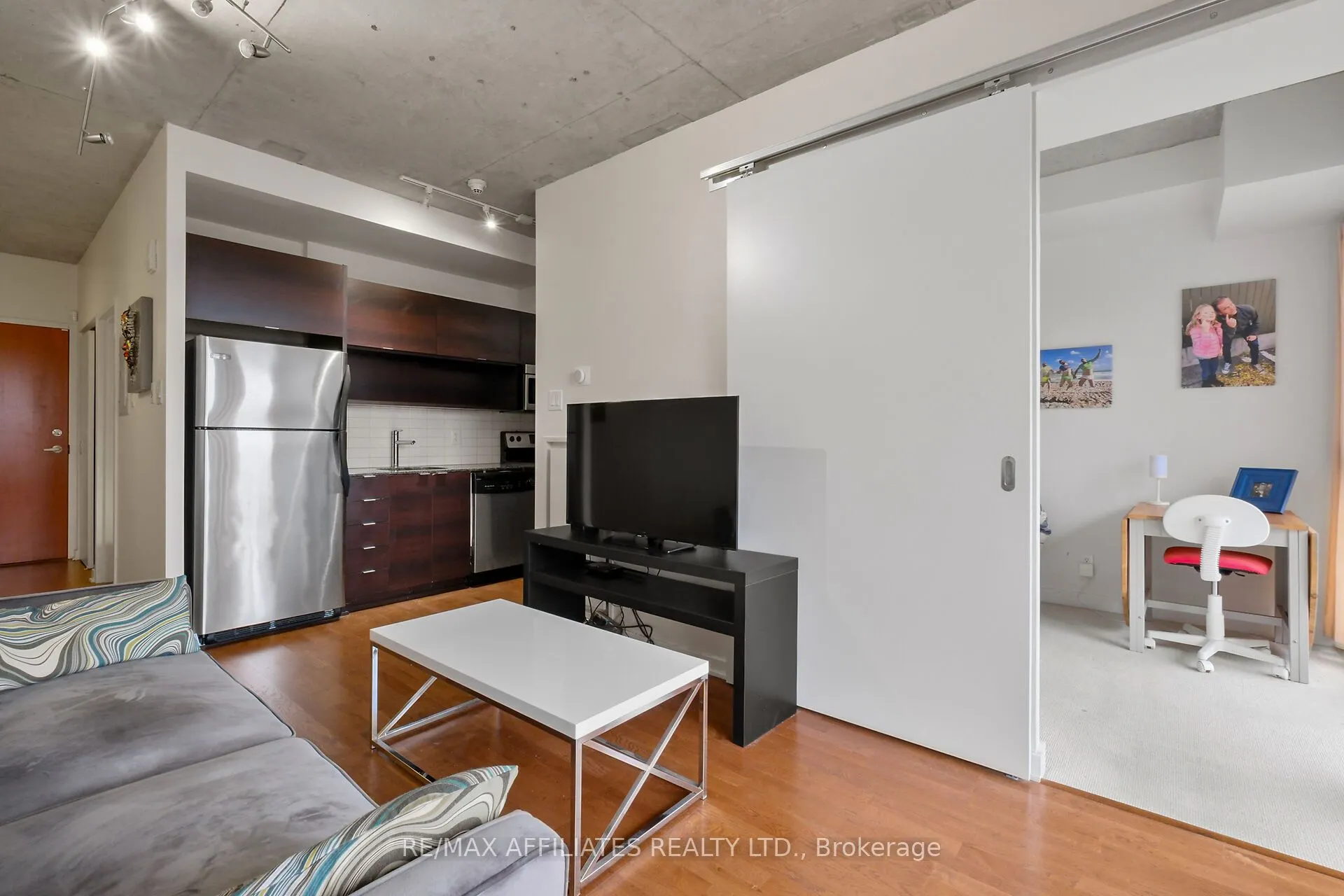 324 Laurier Avenue W, #1201