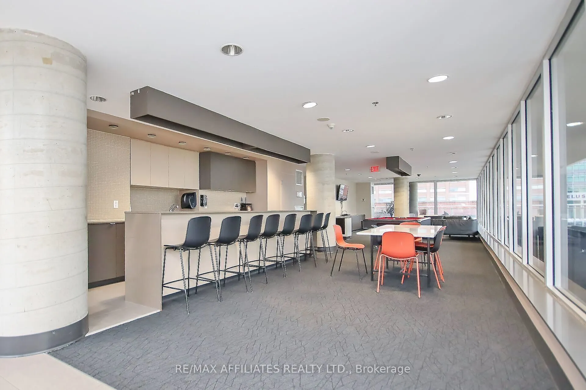 324 Laurier Avenue W, #1201