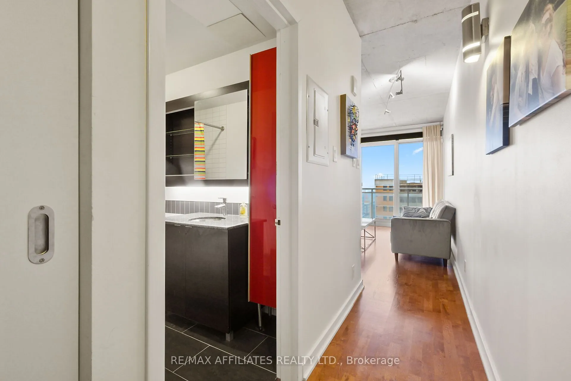324 Laurier Avenue W, #1201