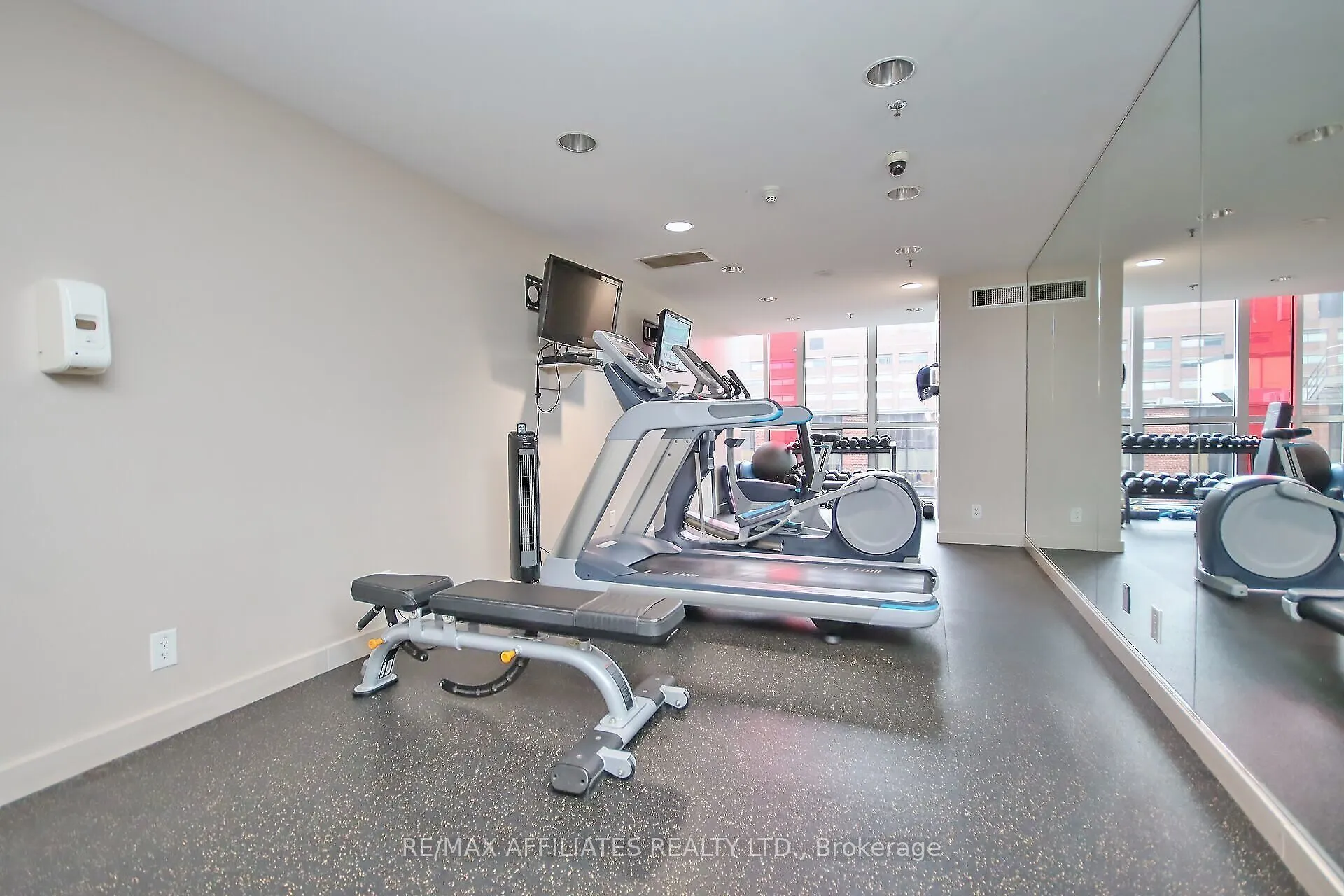 324 Laurier Avenue W, #1201