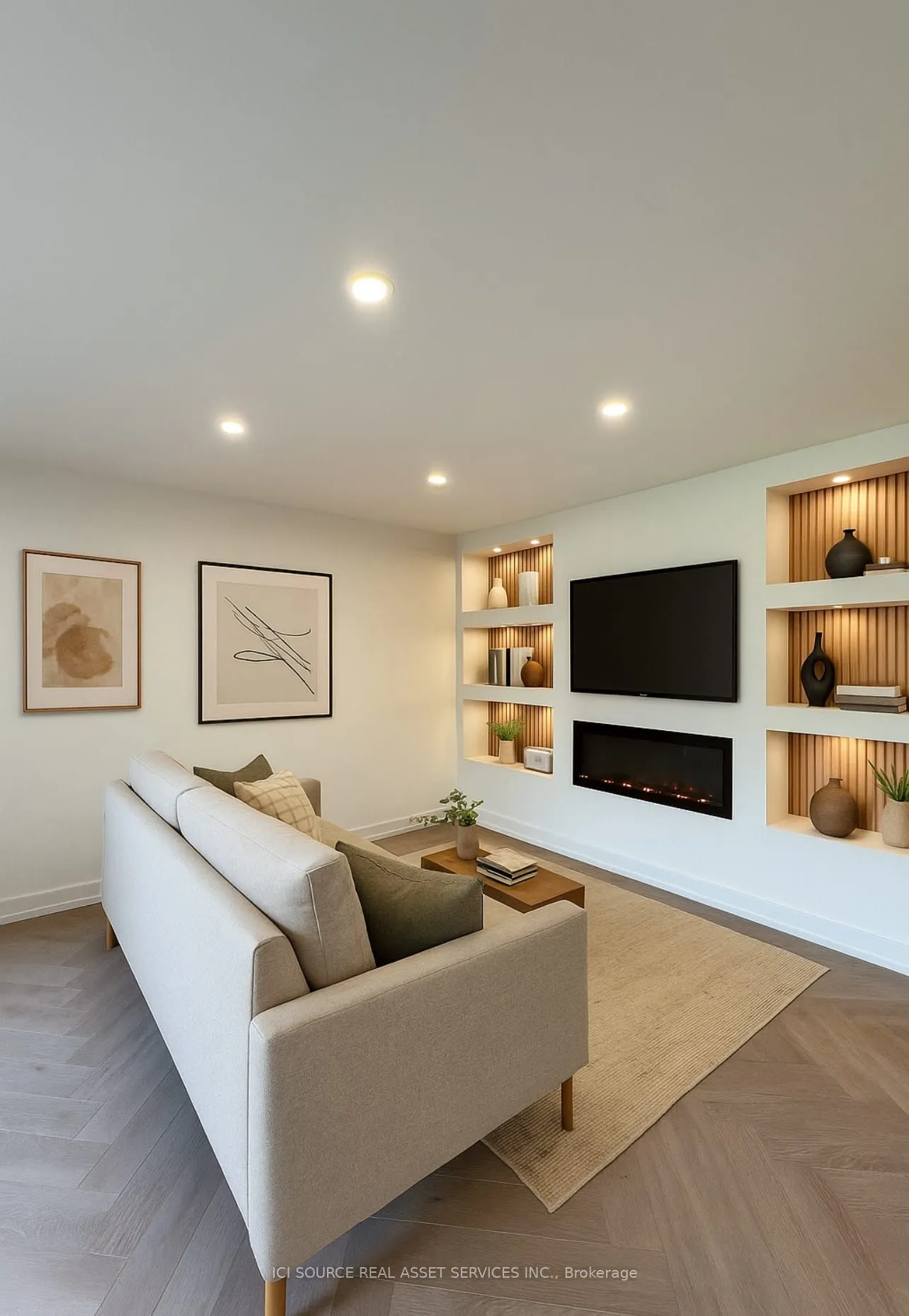 914 Mohawk Road E, #10