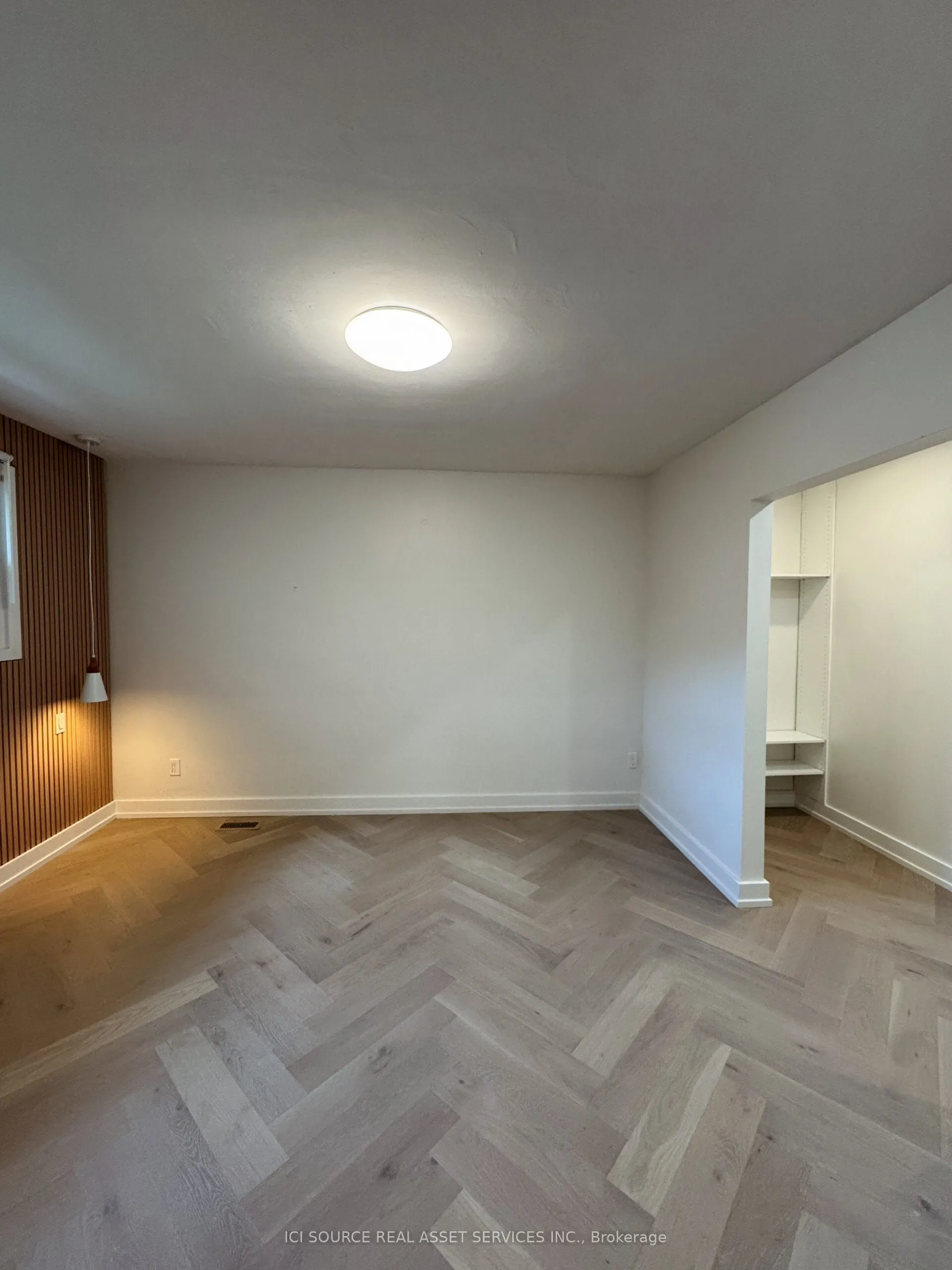 914 Mohawk Road E, #10