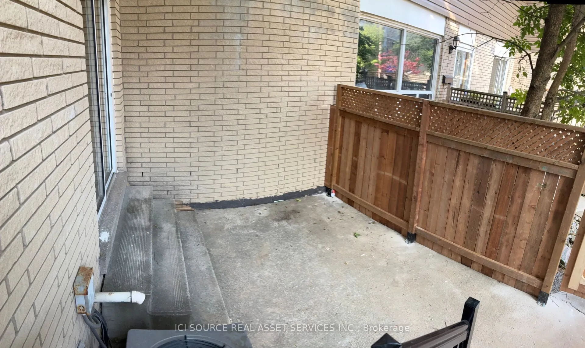 914 Mohawk Road E, #10