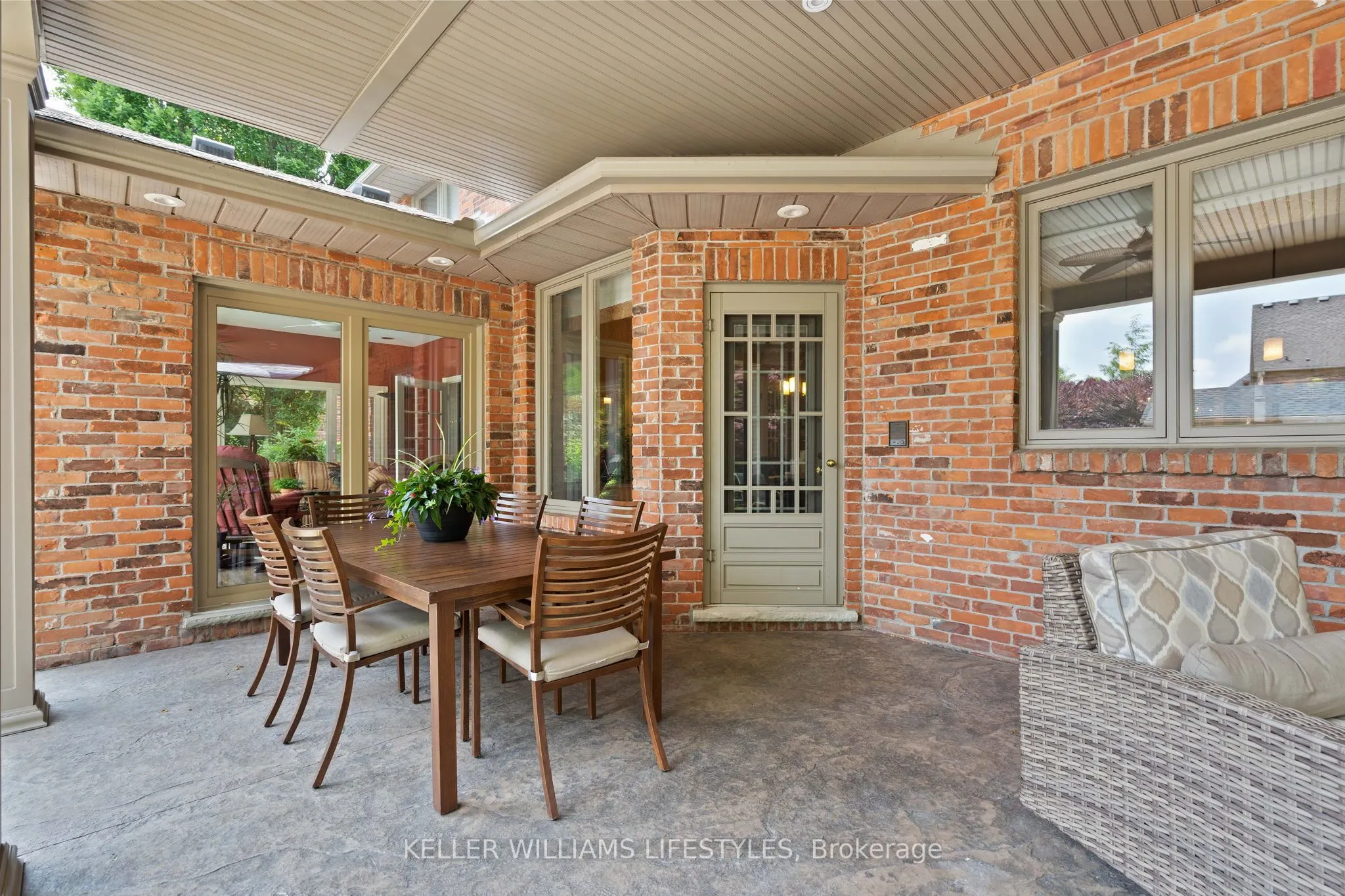 95 Highland Woods Court