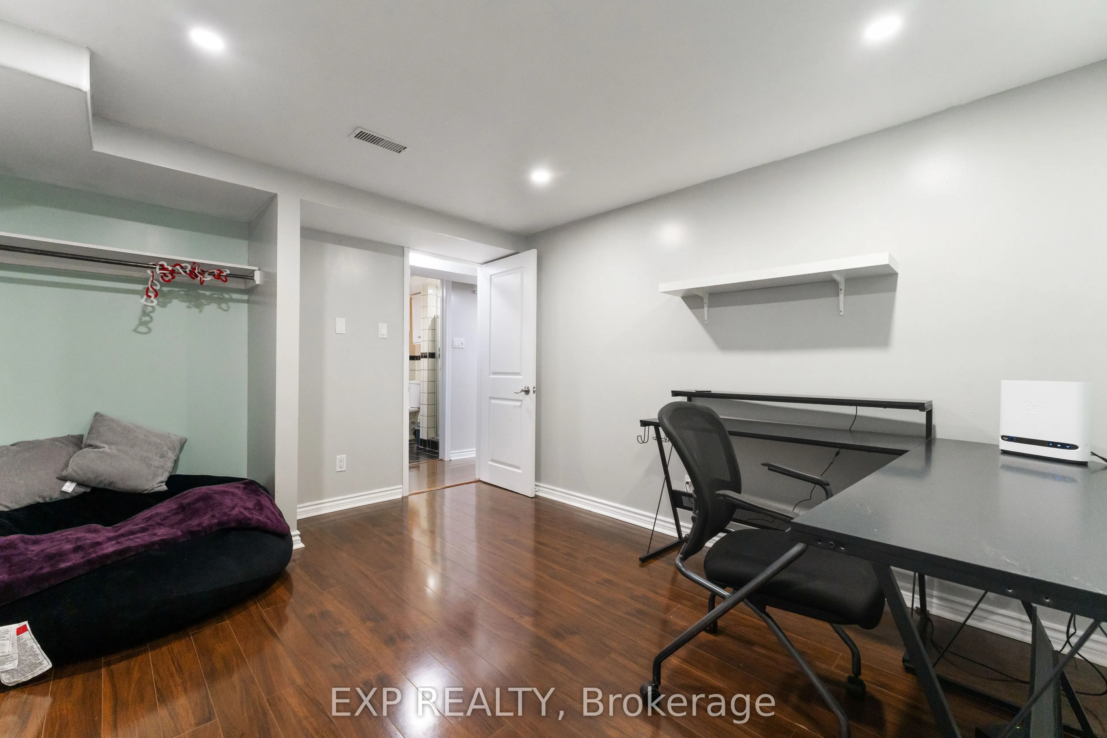 1762 Sunview Drive