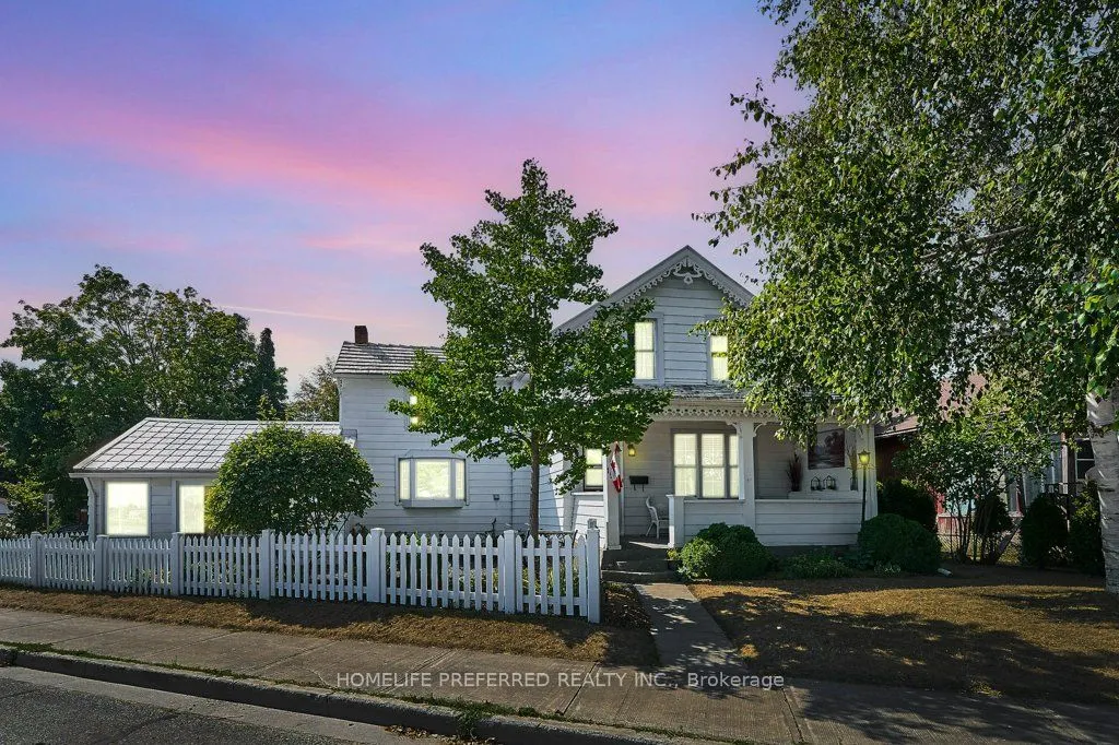 157 Crescent Street