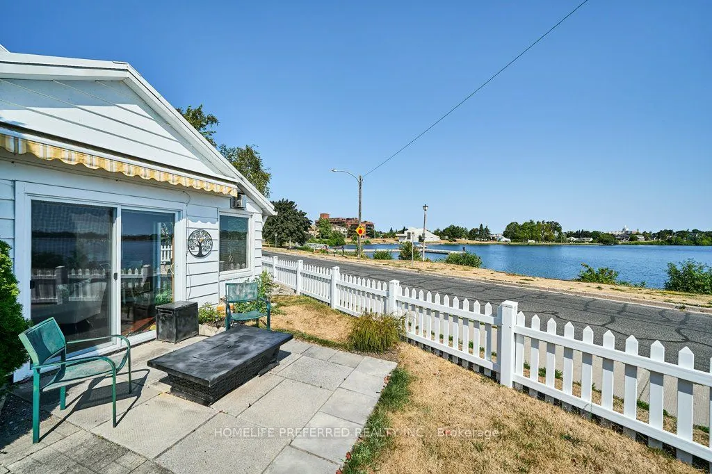 157 Crescent Street