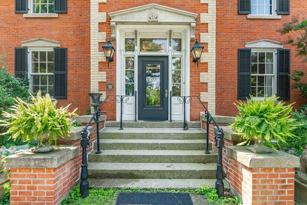 22 Hauser Place