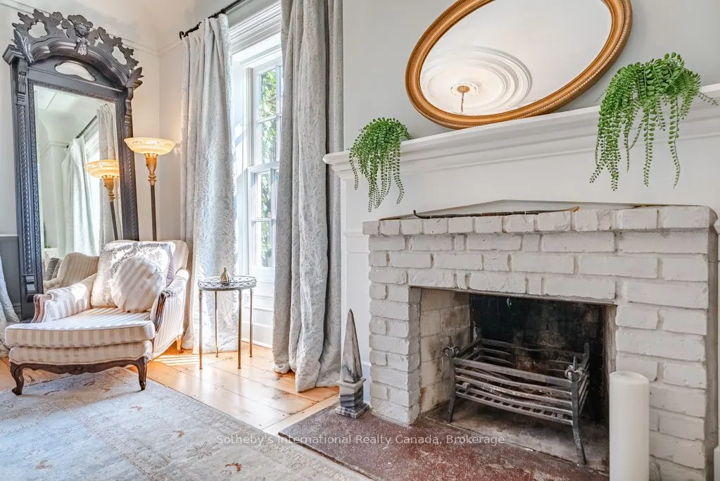22 Hauser Place