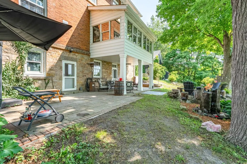 22 Hauser Place