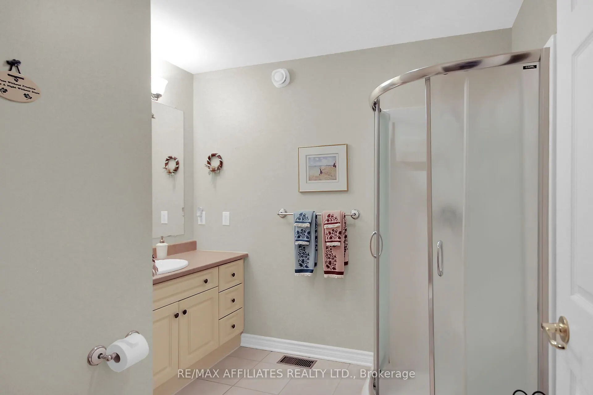 2032 Sun Vista Private