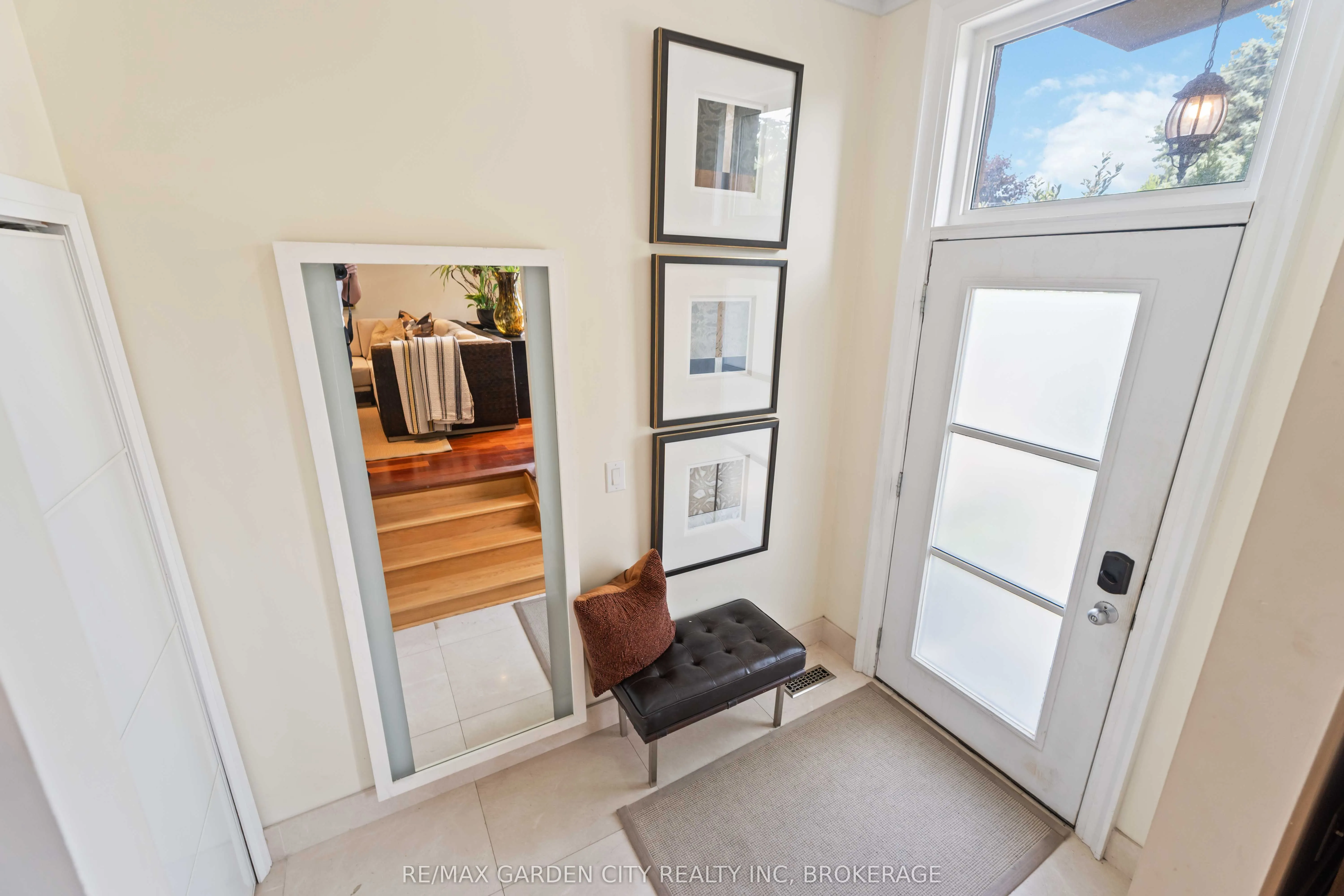 2 Stepney Street