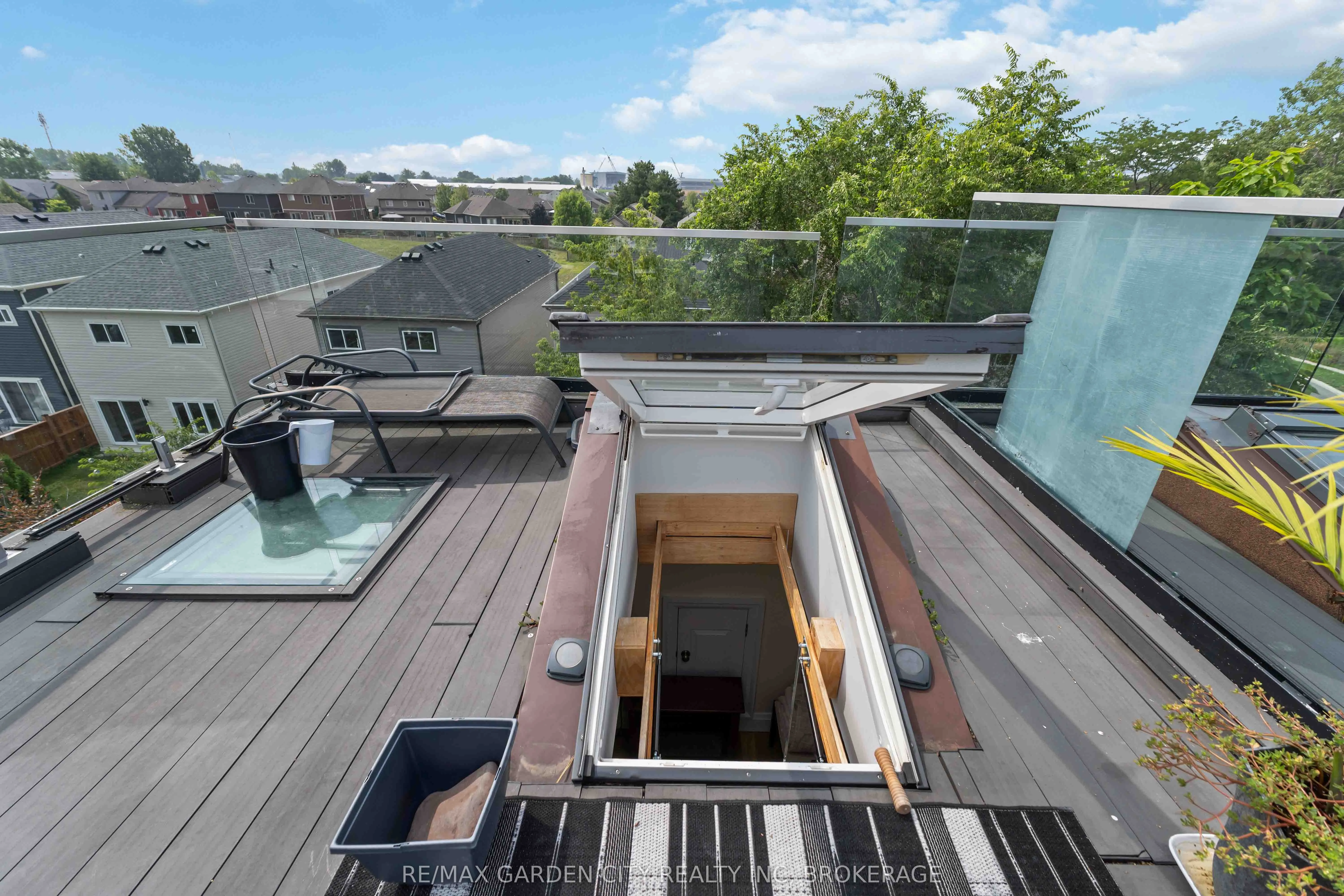 2 Stepney Street