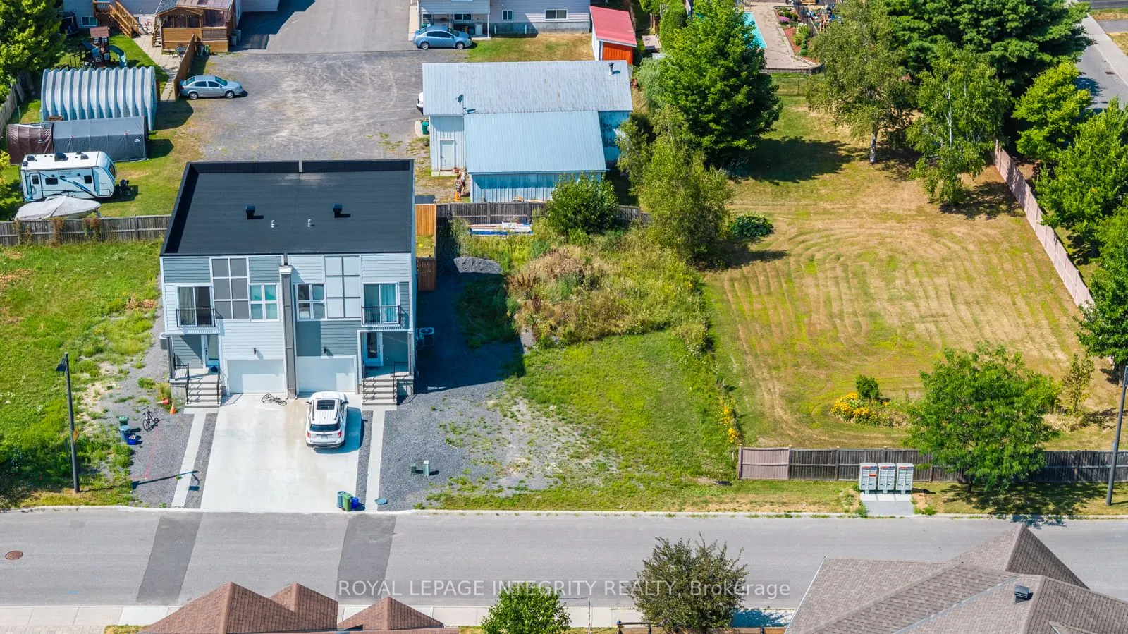 877A CONTOUR Street