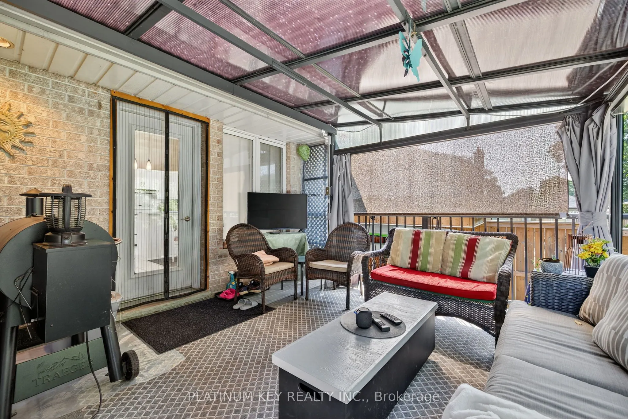 277 Saulsbury Street