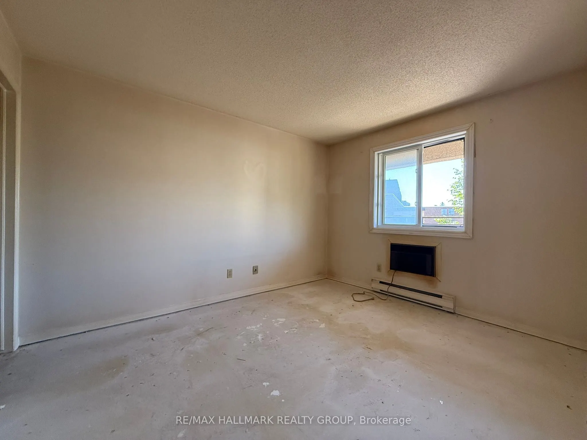 1490 Heron Road, #202