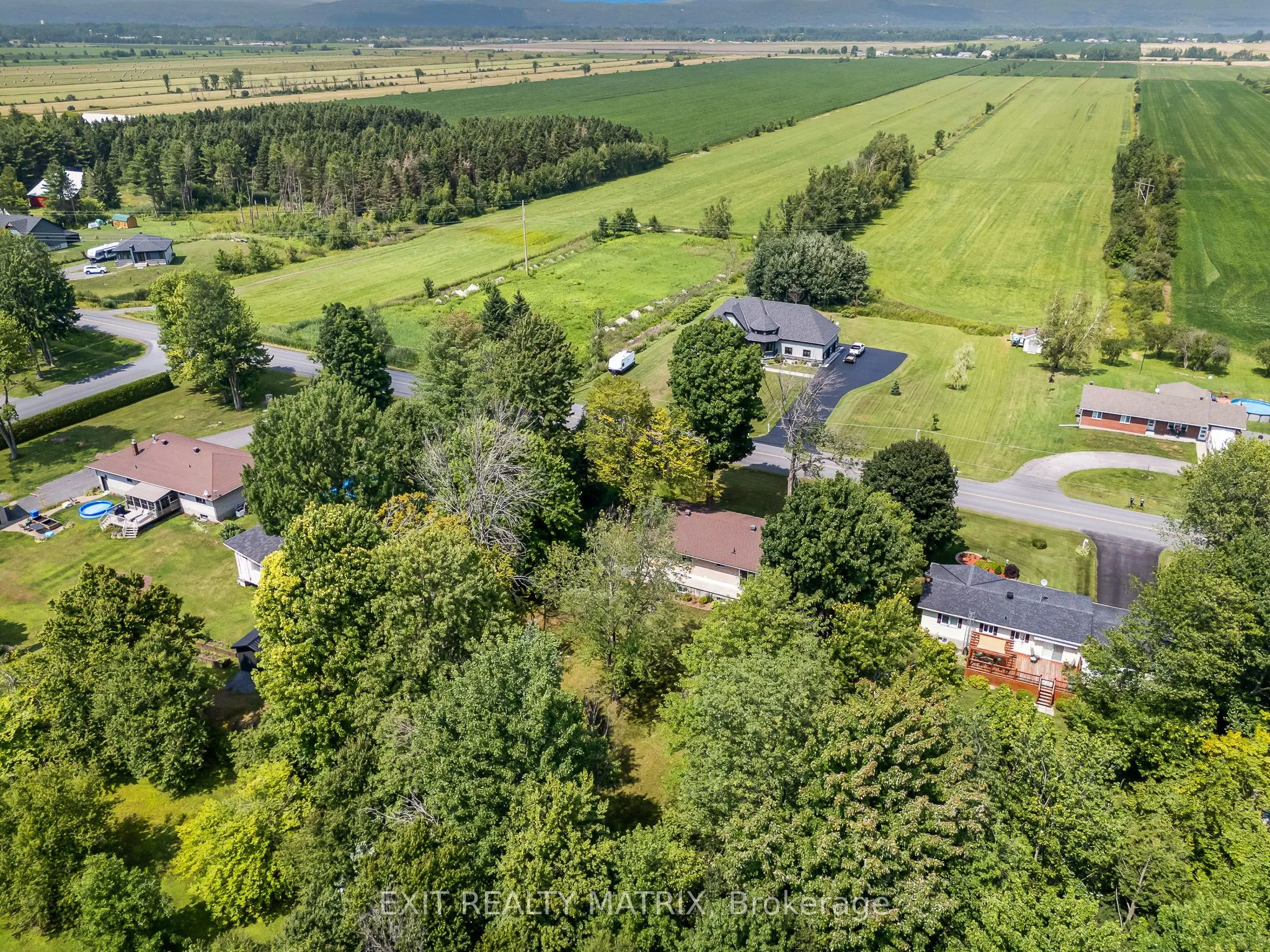 1624 Ste-Anne Road