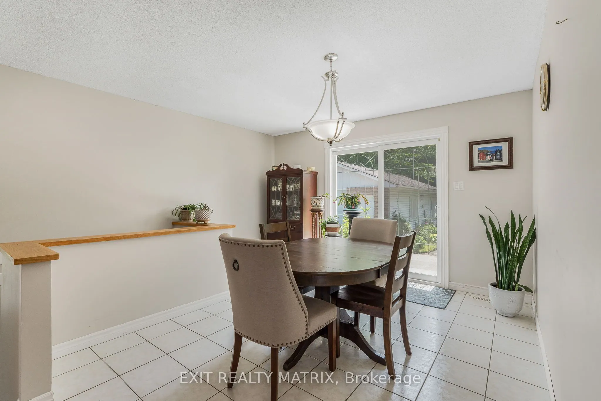 1624 Ste-Anne Road