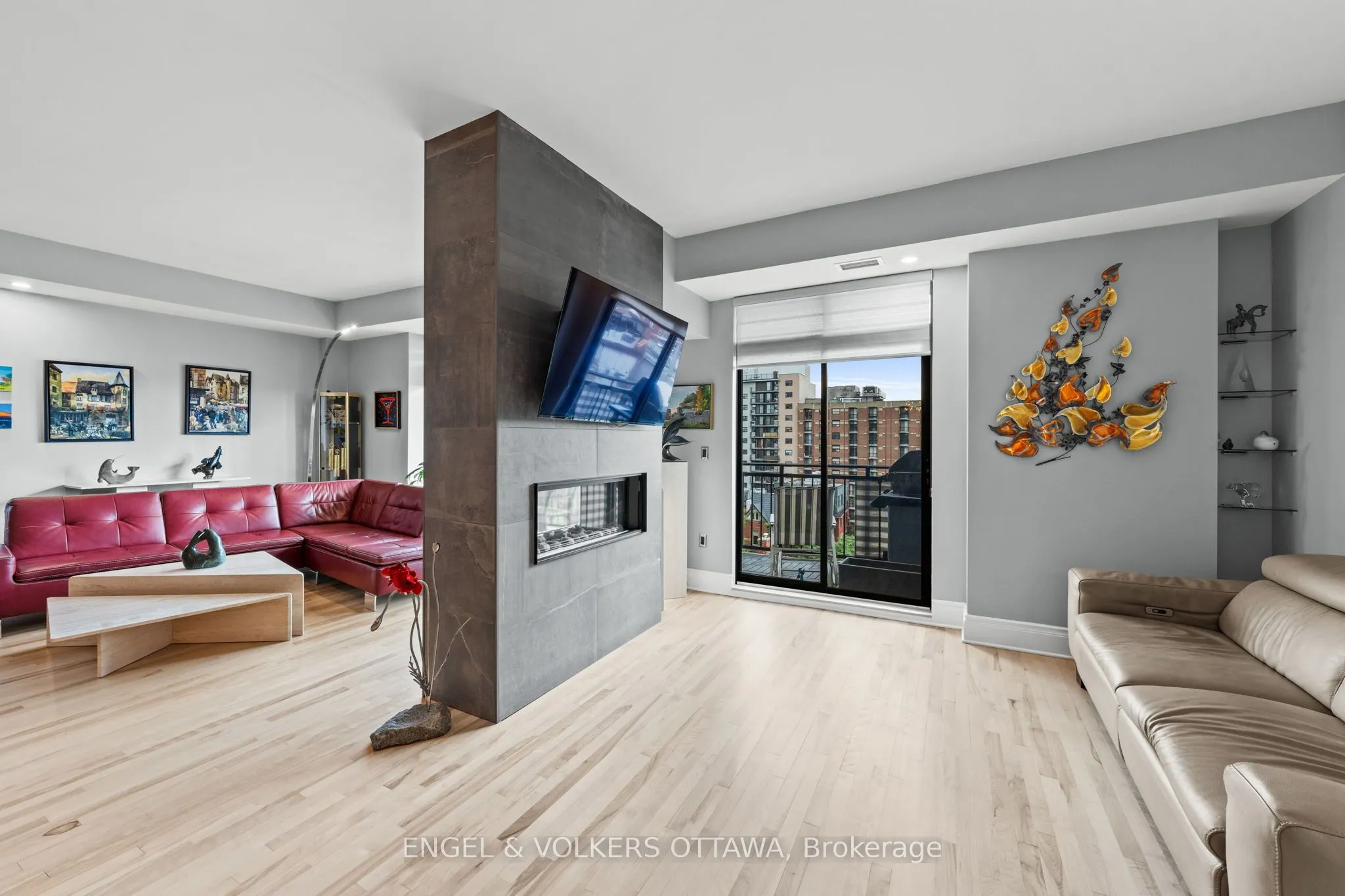 374 Cooper Street, #703