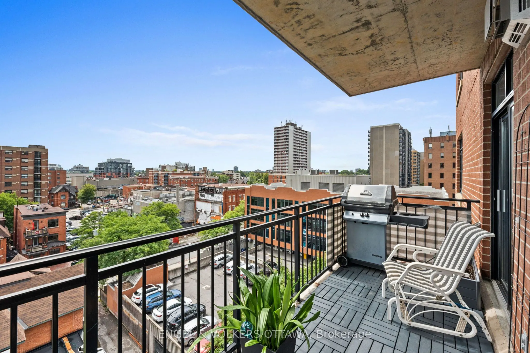 374 Cooper Street, #703