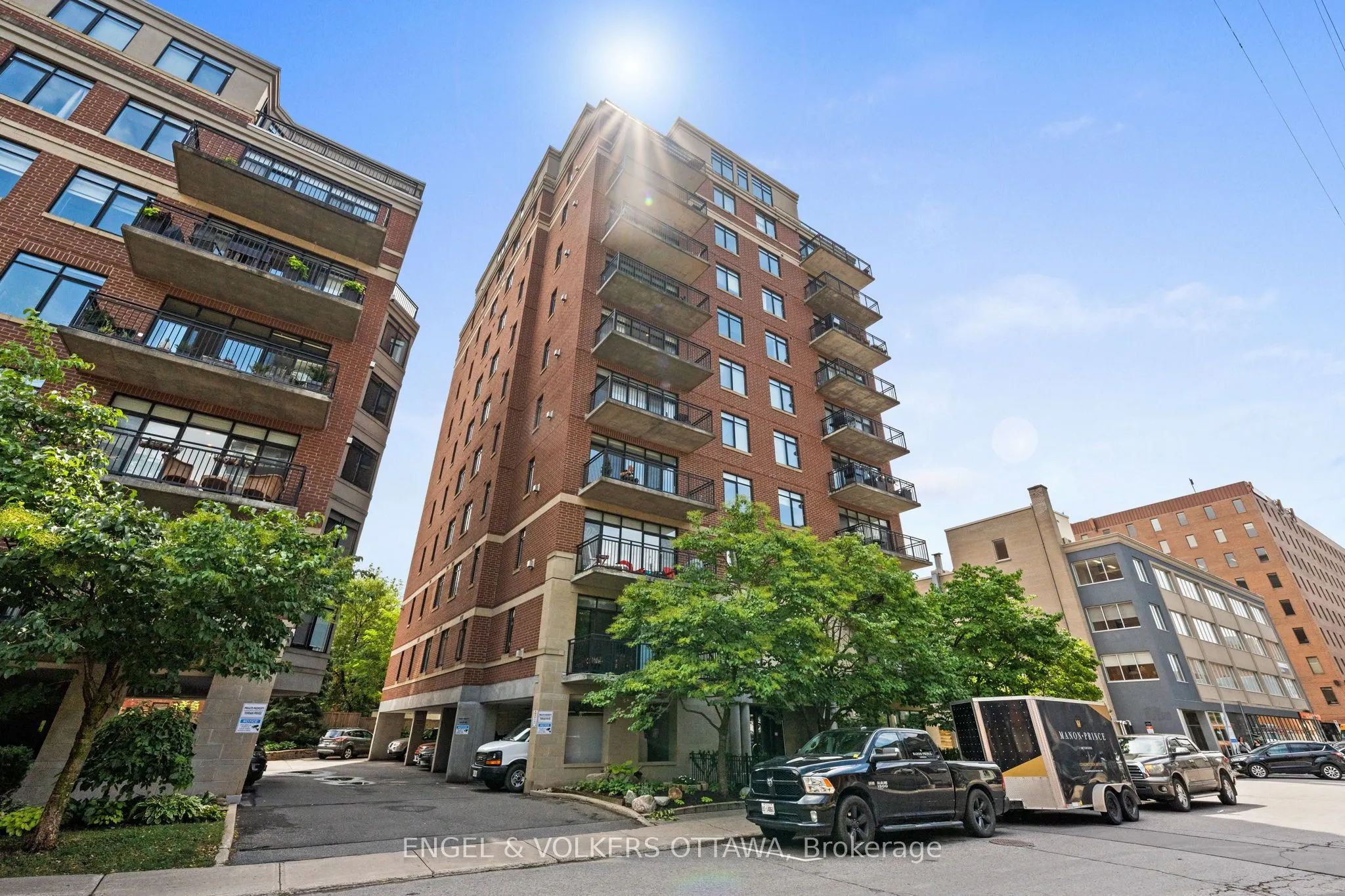 374 Cooper Street, #703