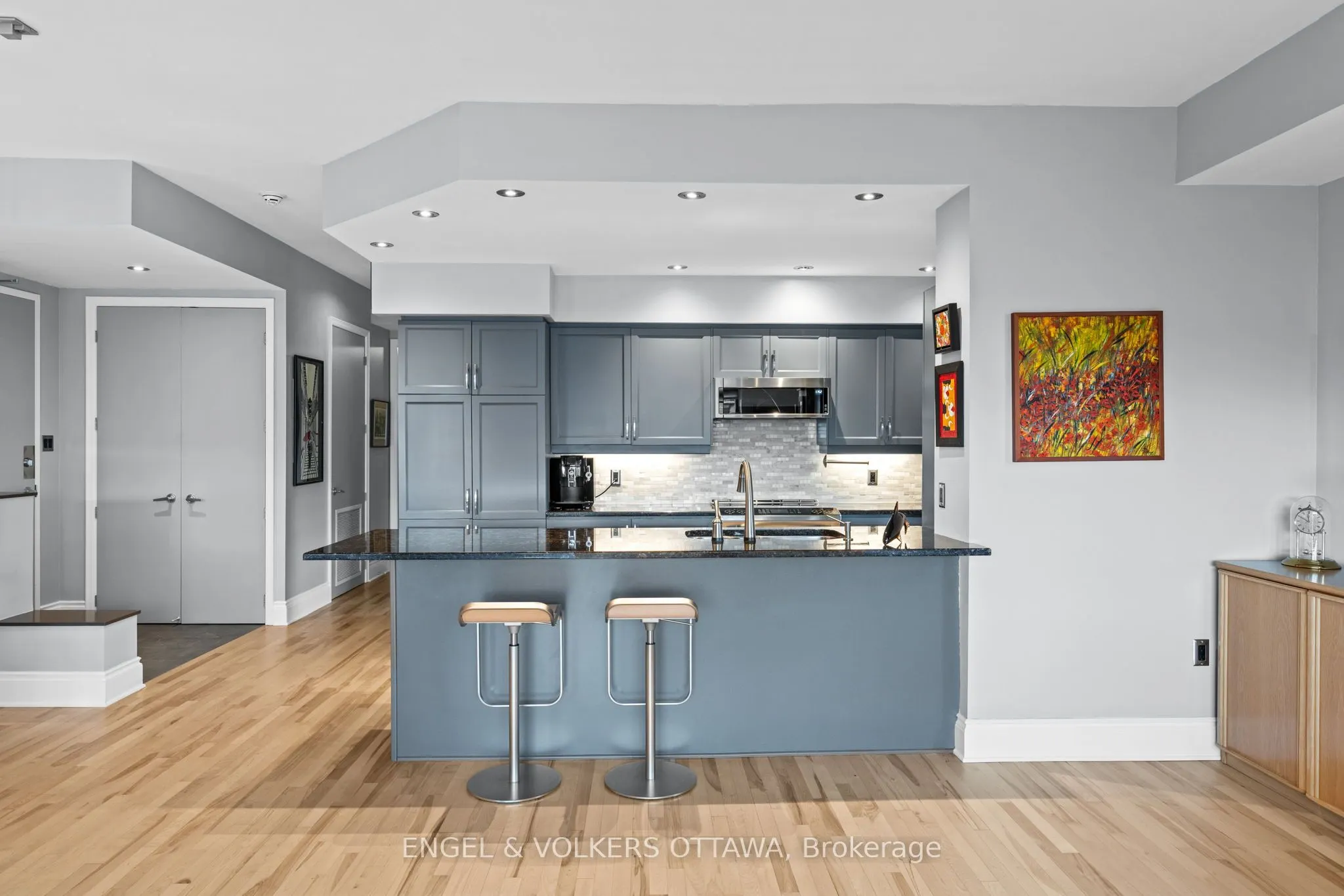 374 Cooper Street, #703