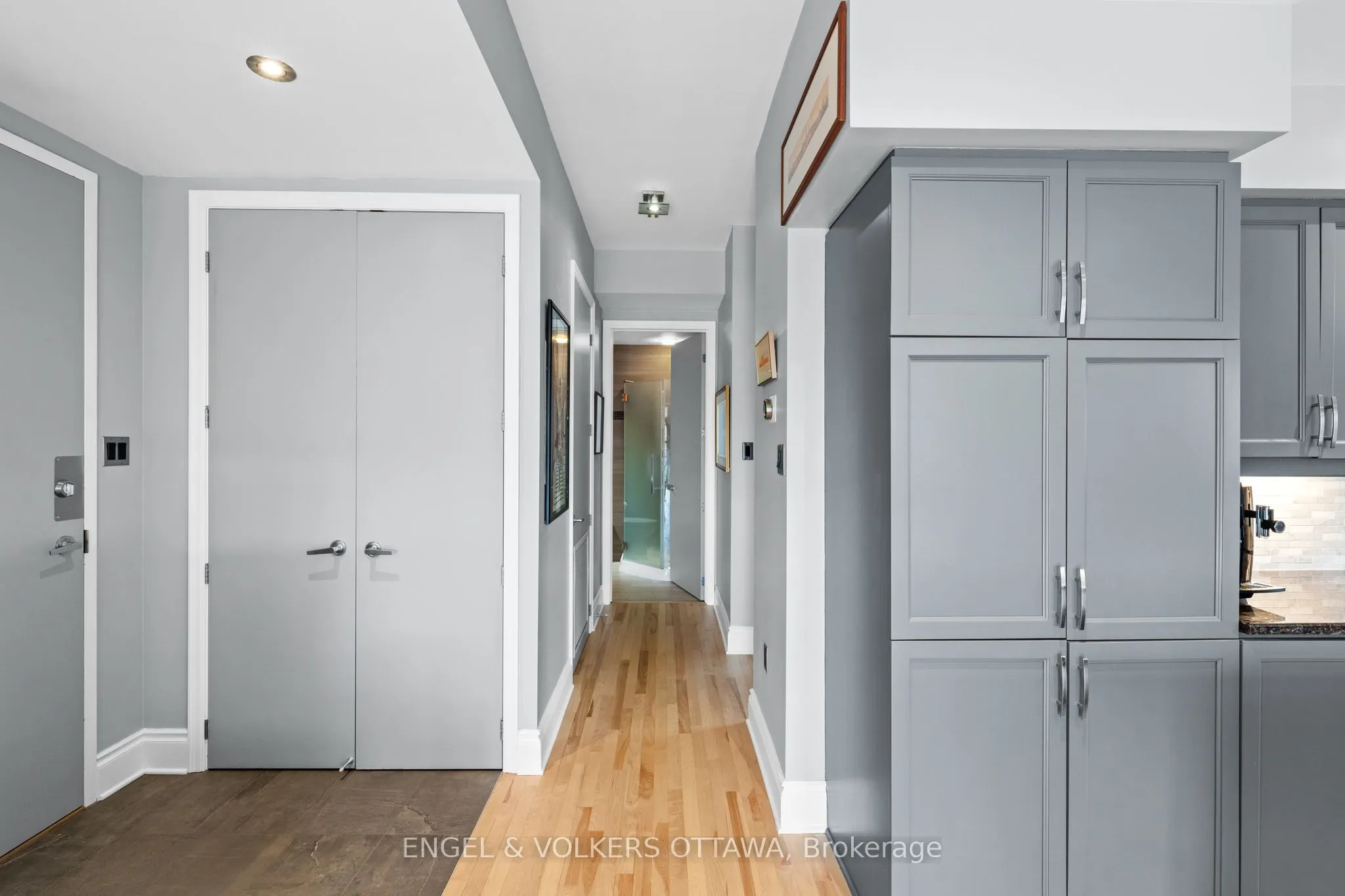 374 Cooper Street, #703