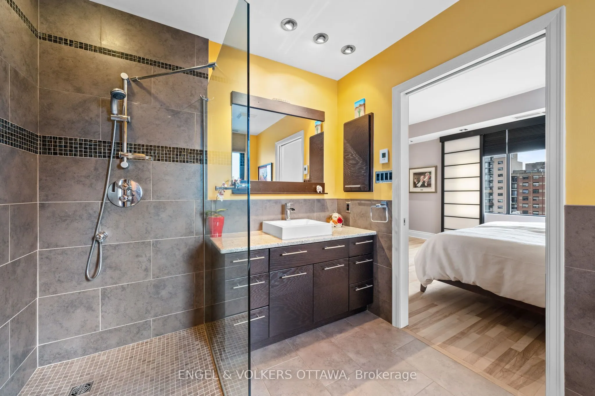 374 Cooper Street, #703