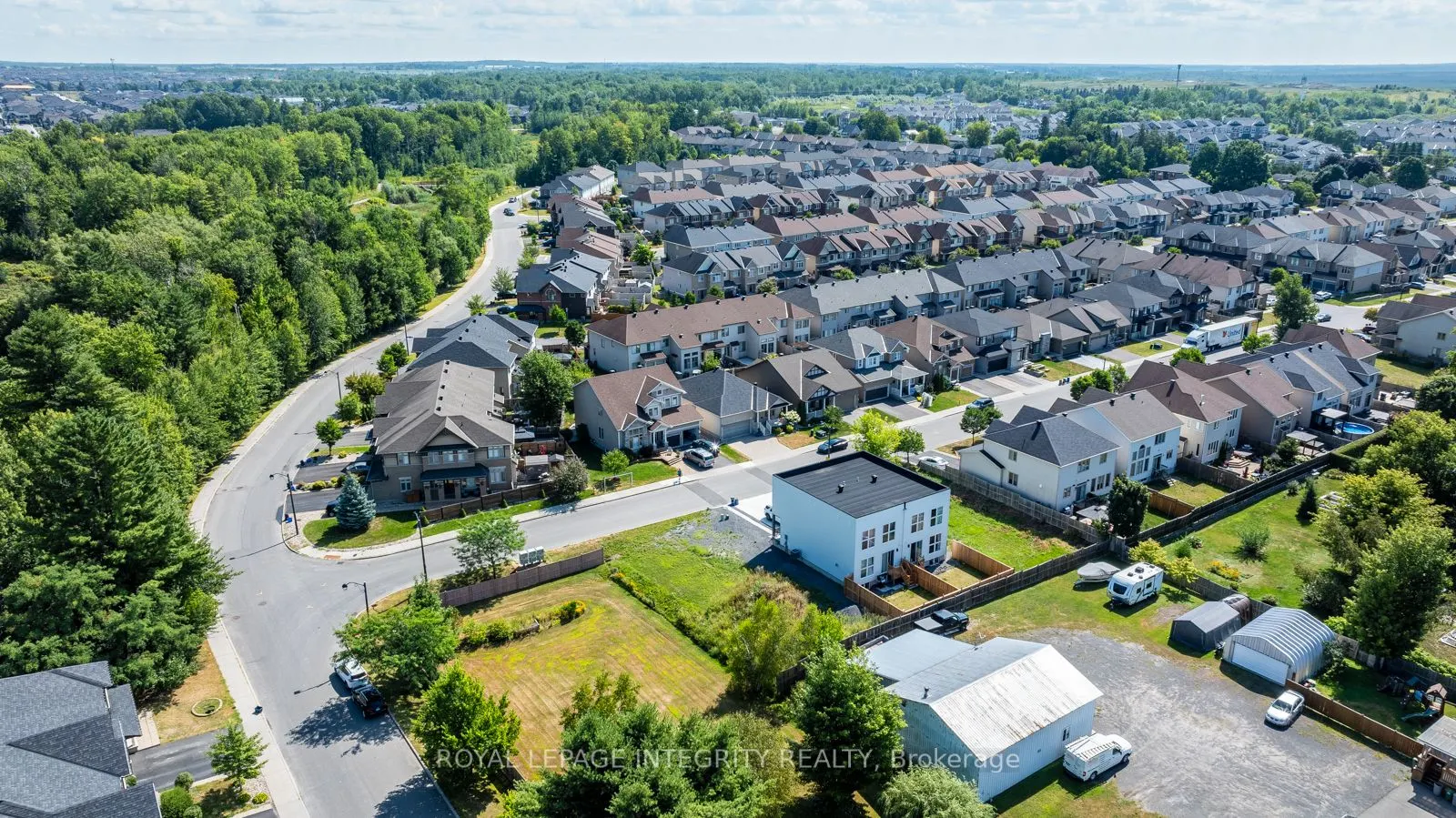 877B CONTOUR Street