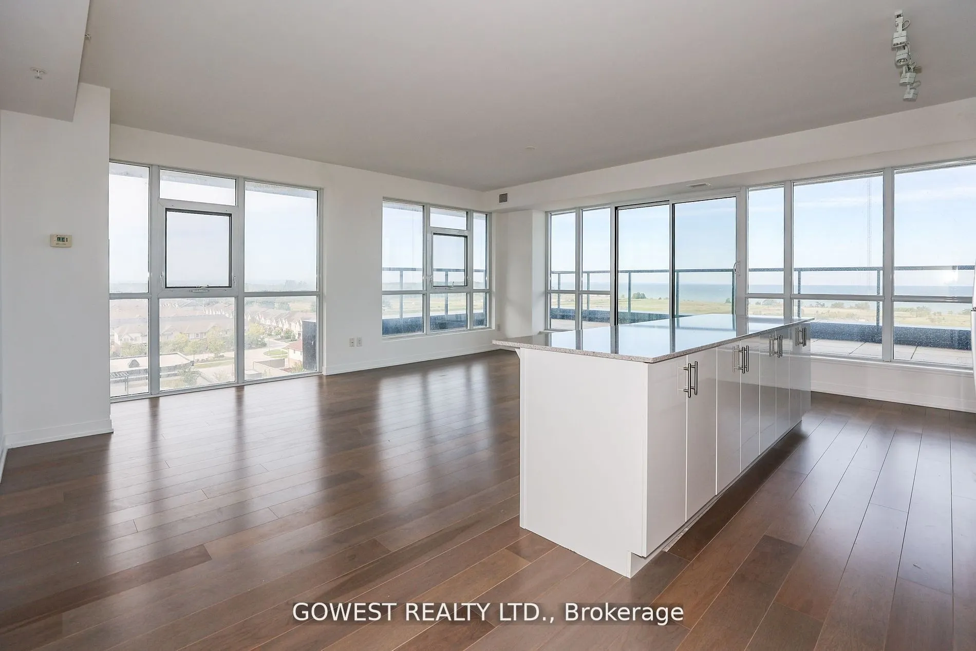 550 North Service Road, #705